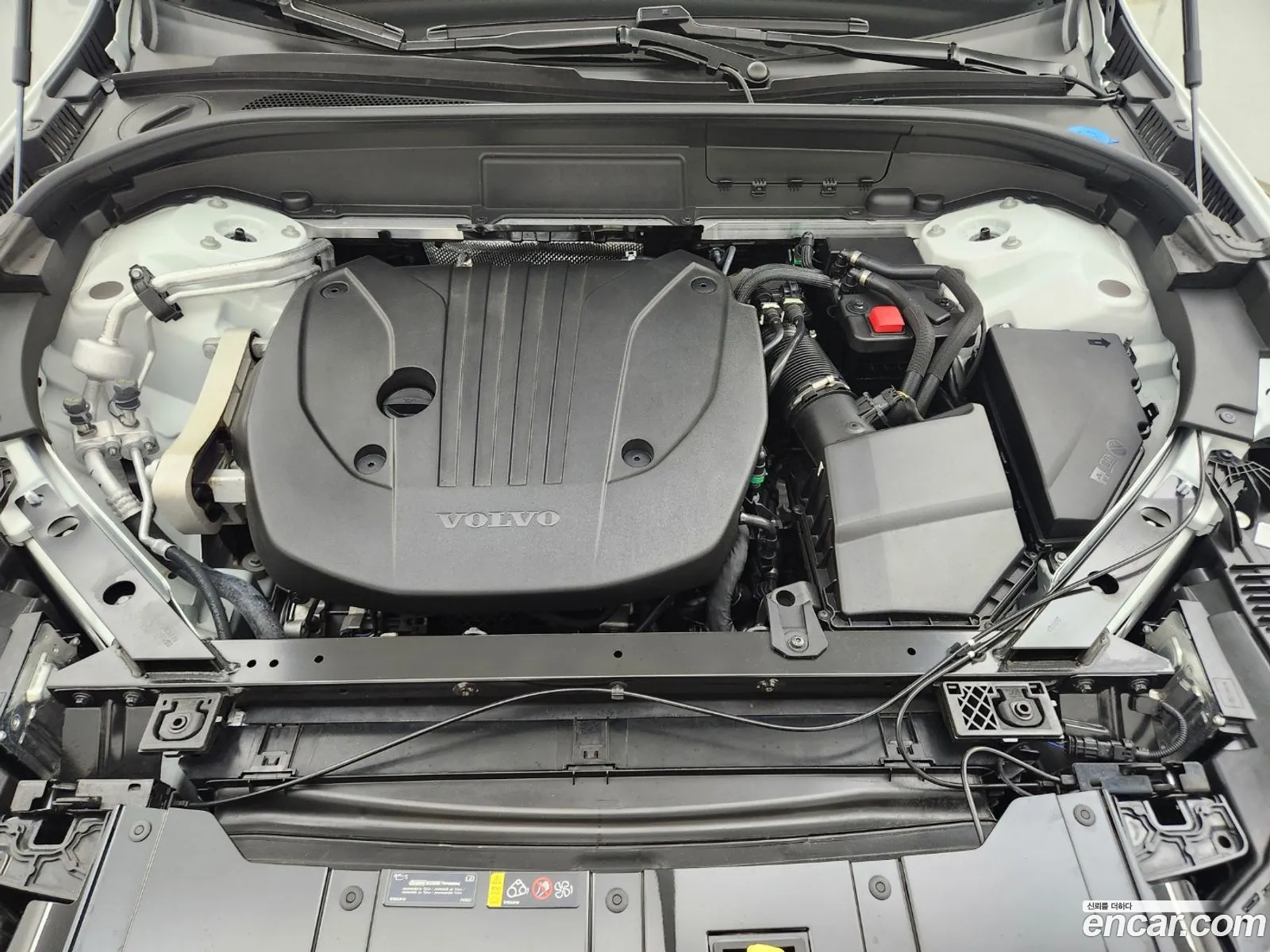 Volvo Xc60 B5 Ultimate Bright 2023 - фотография 4910782
