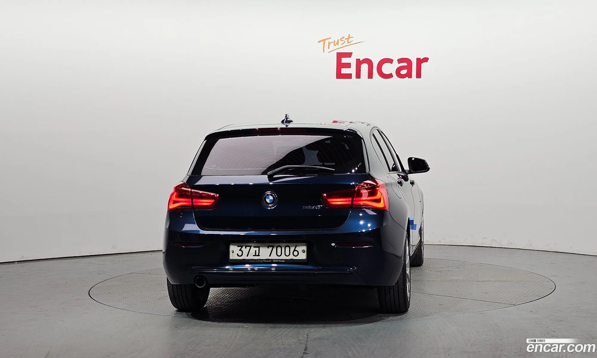 BMW 1 Series F20 118D Sports 5-Door - фотография 6885935