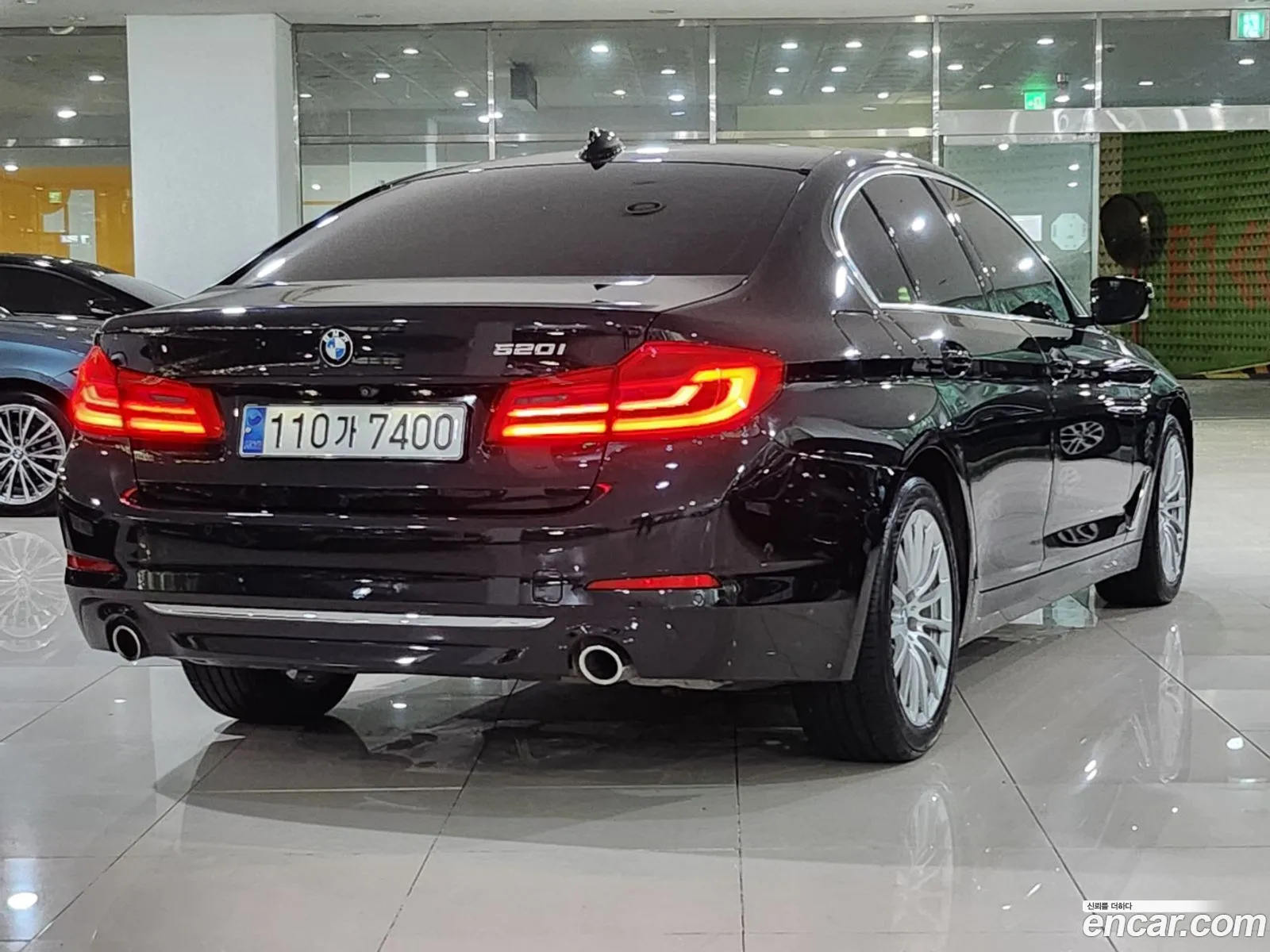 BMW 5 Series G30 520I Luxury - фотография 4872663