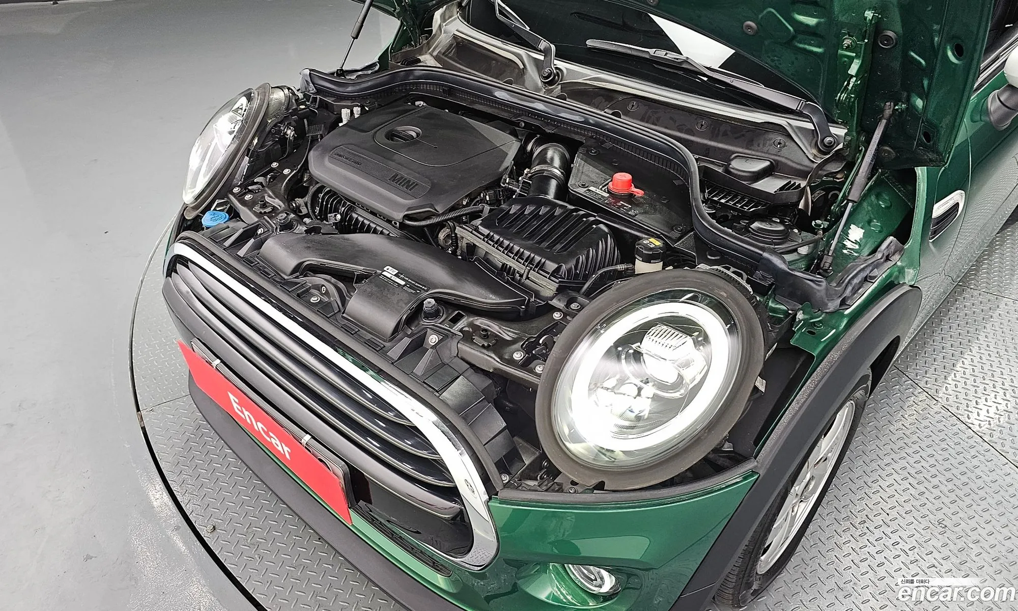 Mini Cooper Basic 3Rd Generation - фотография 10896852