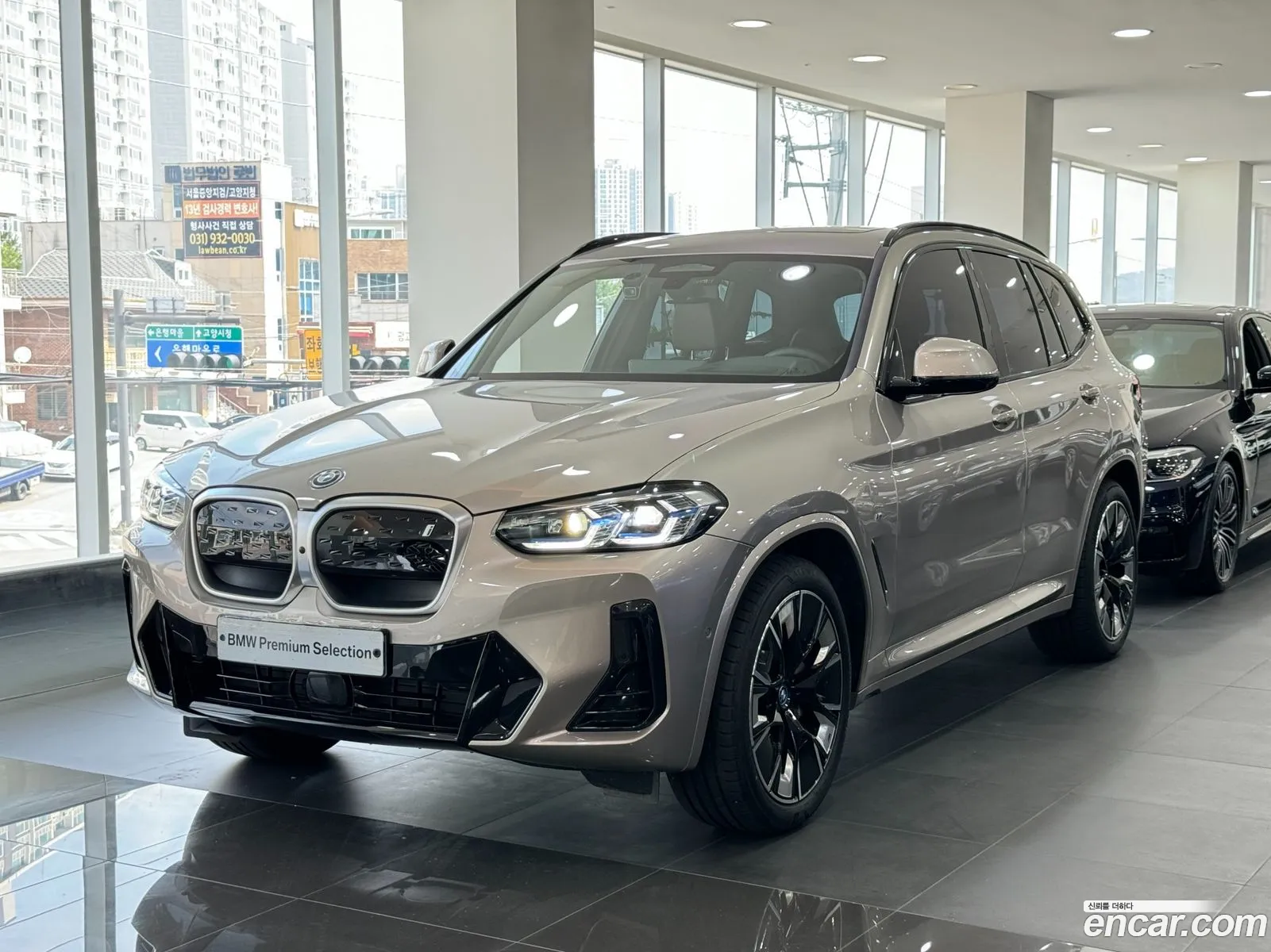 BMW Ix3 M Sports 2024 - фотография 12039840