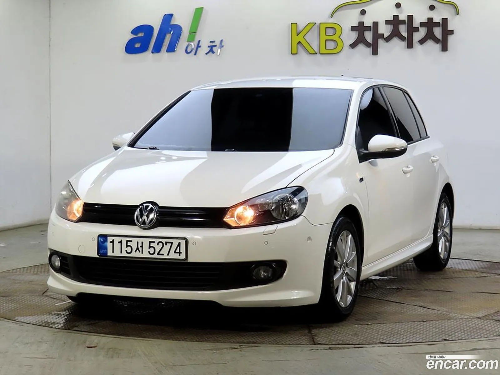 Volkswagen Golf 16 Tdi Bluemotion 2013 - фотография 12957469