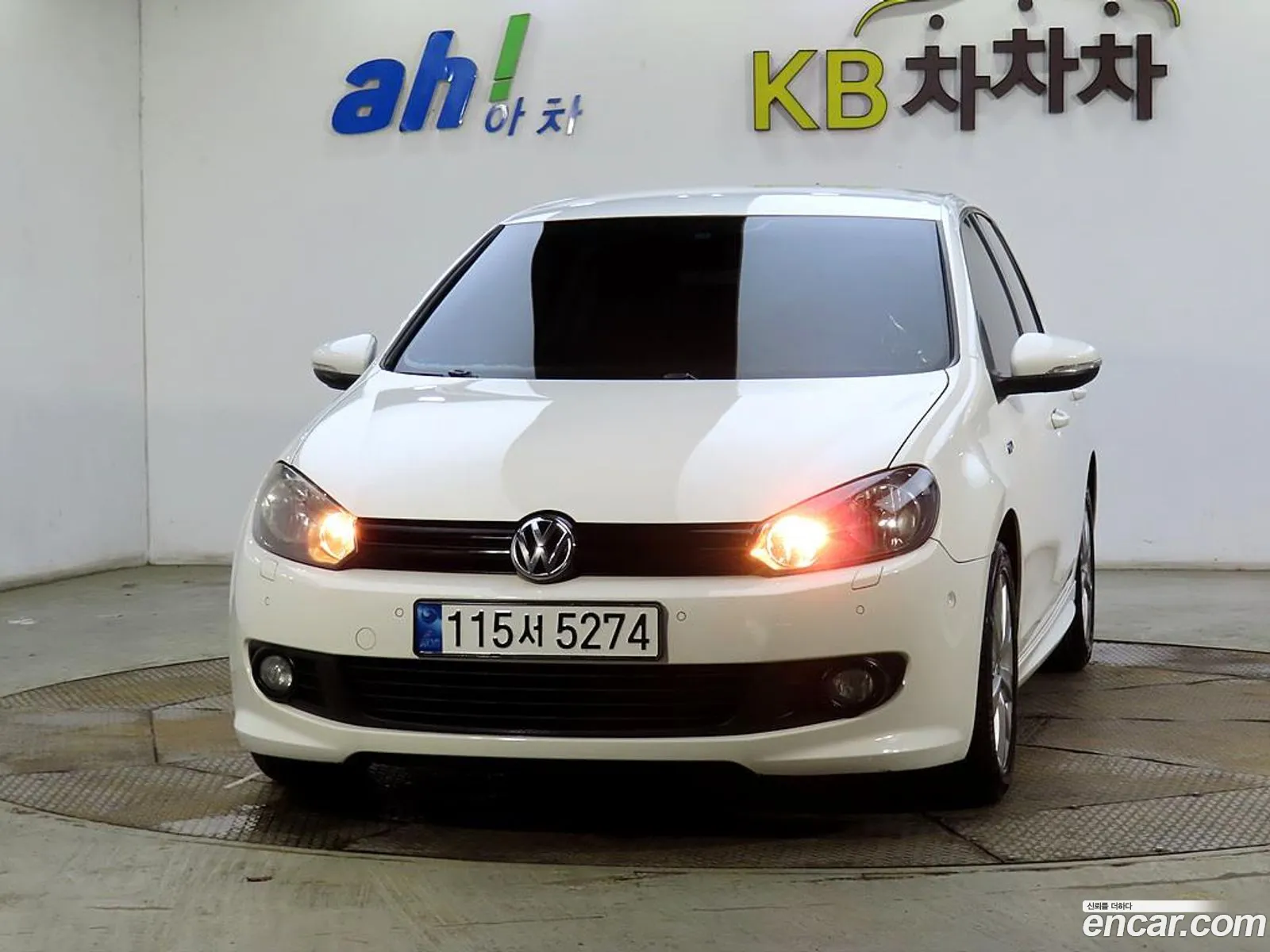 Volkswagen Golf 16 Tdi Bluemotion 2013 - фотография 12957470