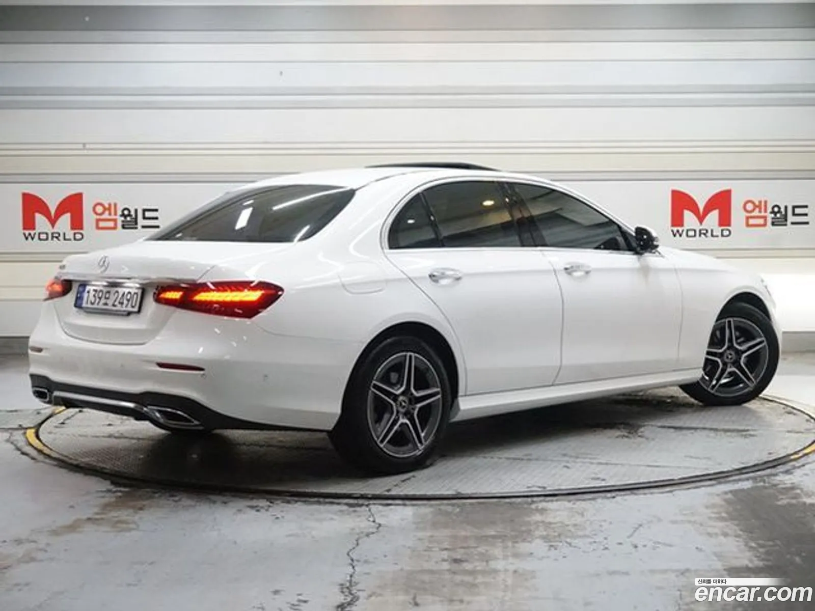 Mercedes-Benz E-Klasse E250 Amg Line 2023 - фотография 17061486