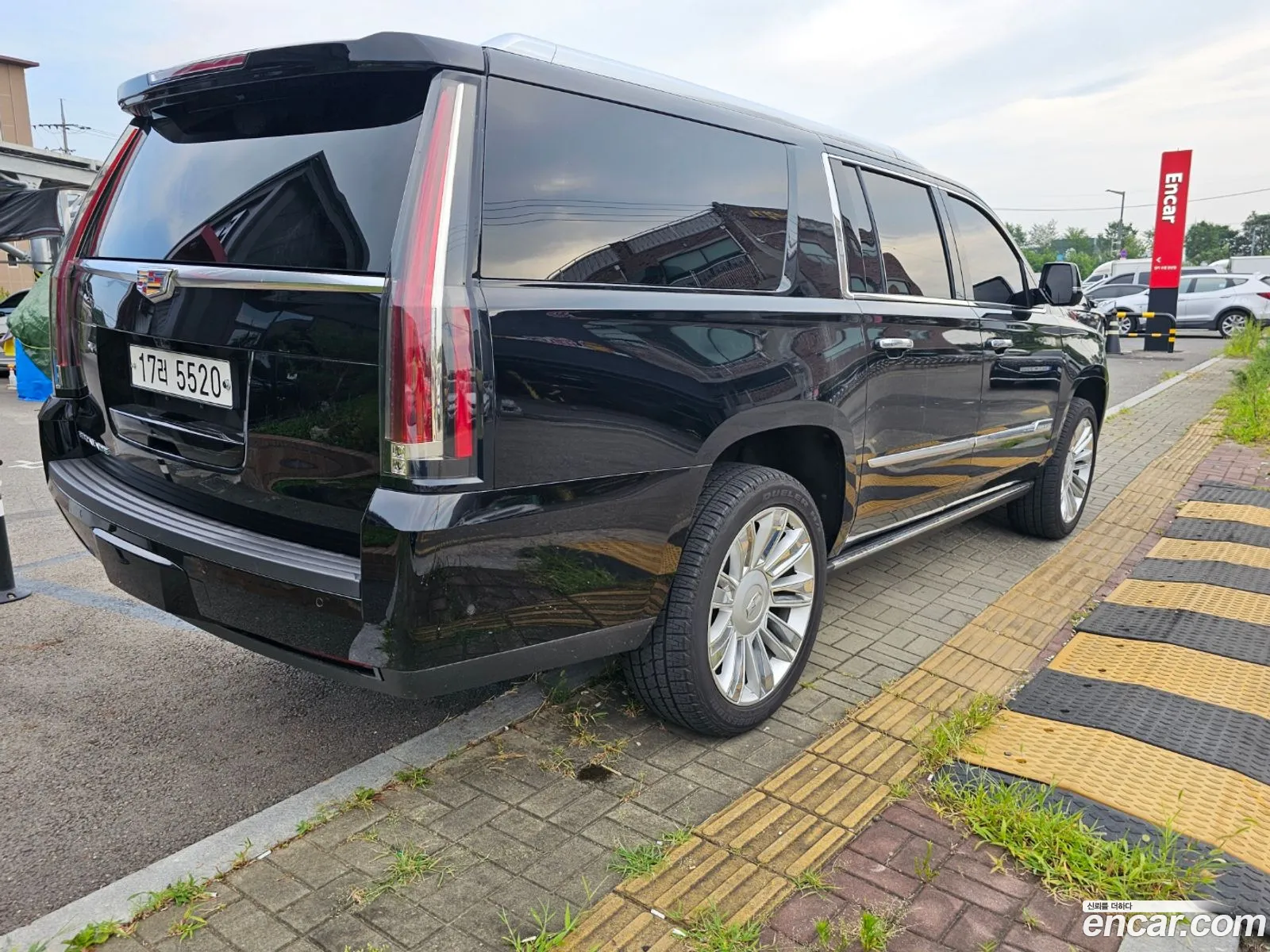 Cadillac Escalade Iv 62 Esv 2019 - фотография 4544478