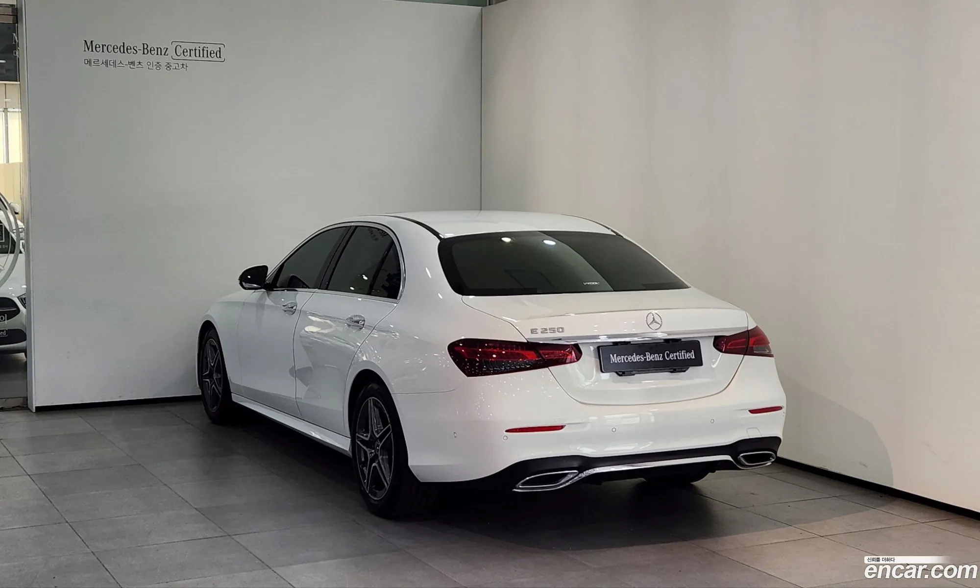 Mercedes-Benz E-Klasse E250 Amg Line 2023 - фотография 17061460
