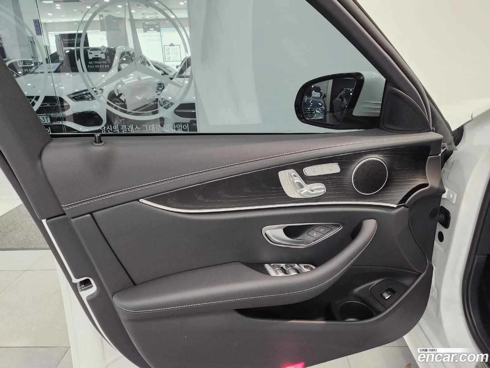 Mercedes-Benz E-Klasse E250 Amg Line 2023 - фотография 17061464