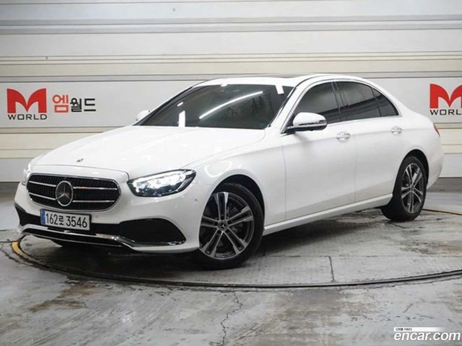 Mercedes-Benz E-Klasse E250 Avantgarde 2023 - фотография 17061447