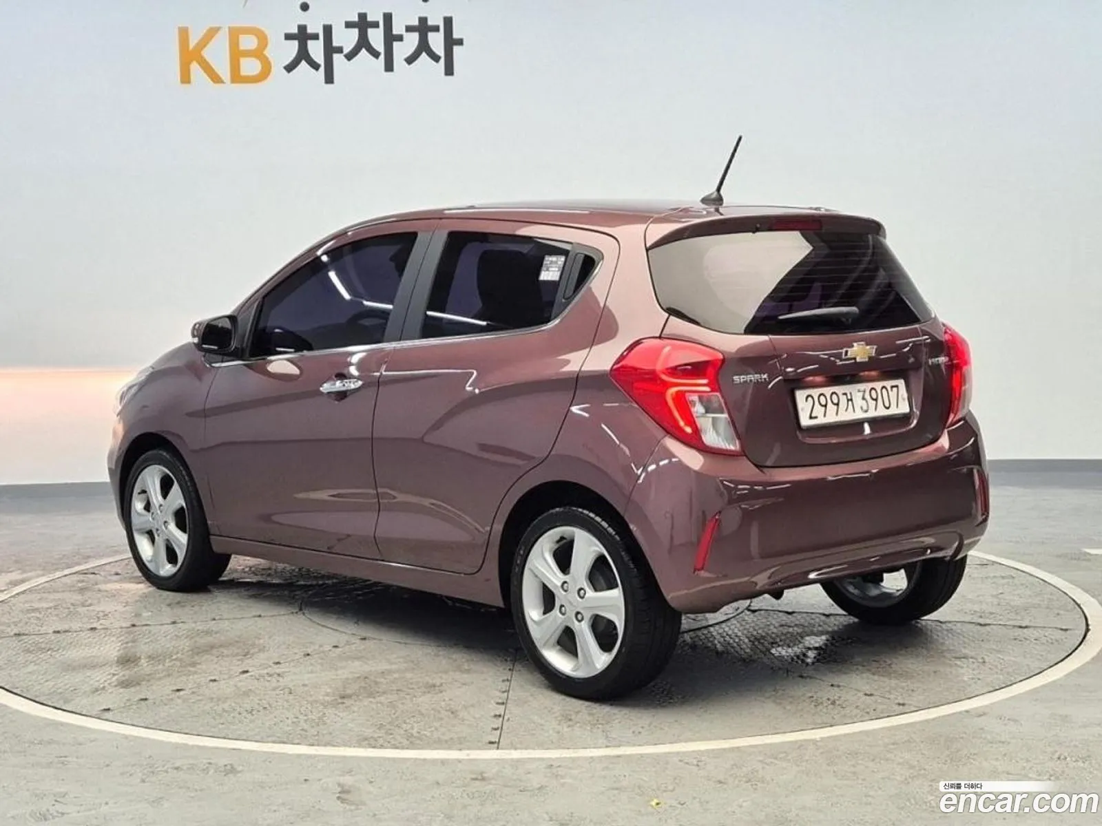 Chevrolet Spark Iv Premier 2019 - фотография 19034073
