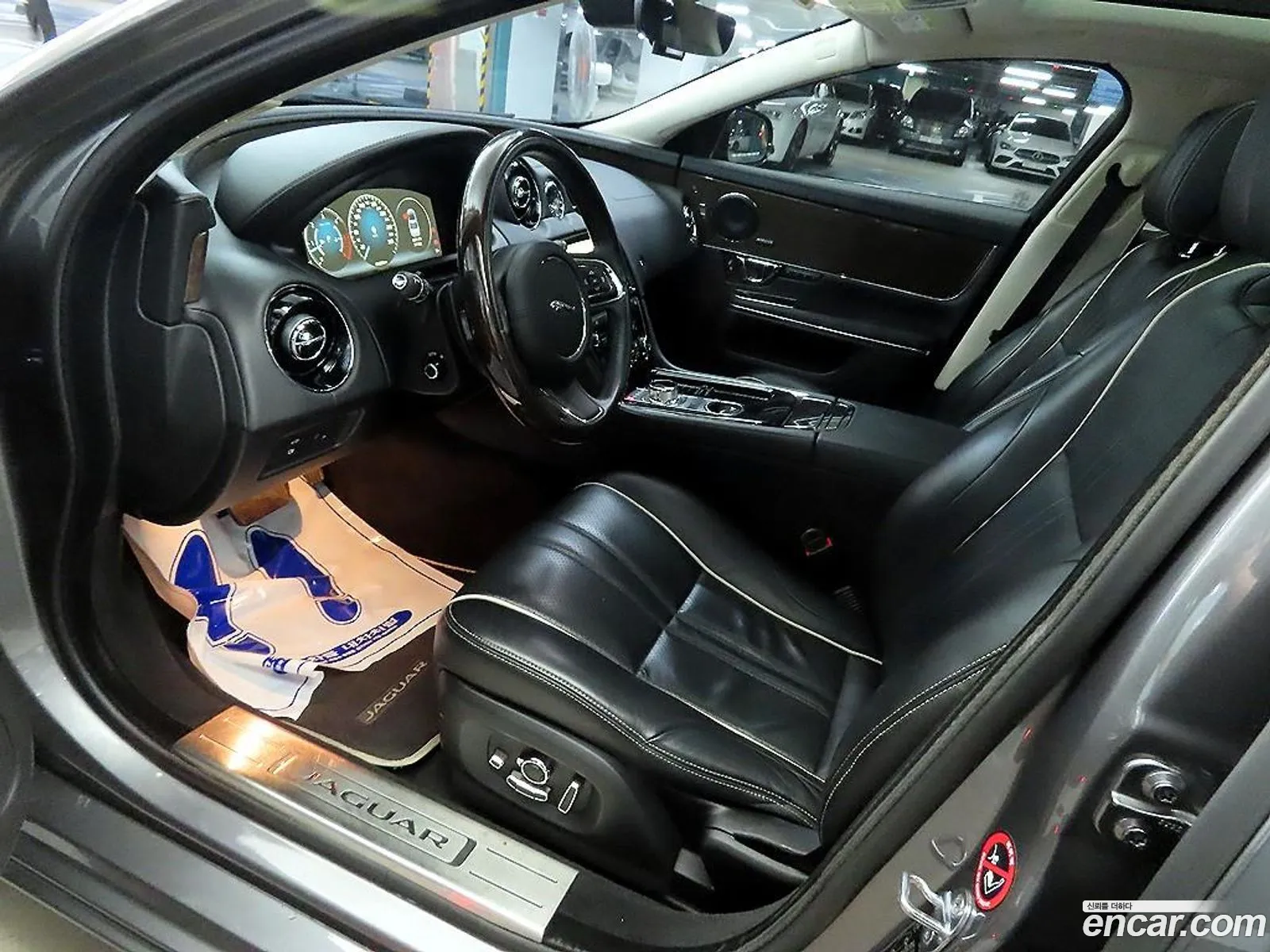 Jaguar All New Xj 30D Premium Luxury Lwb X351 - фотография 3929198