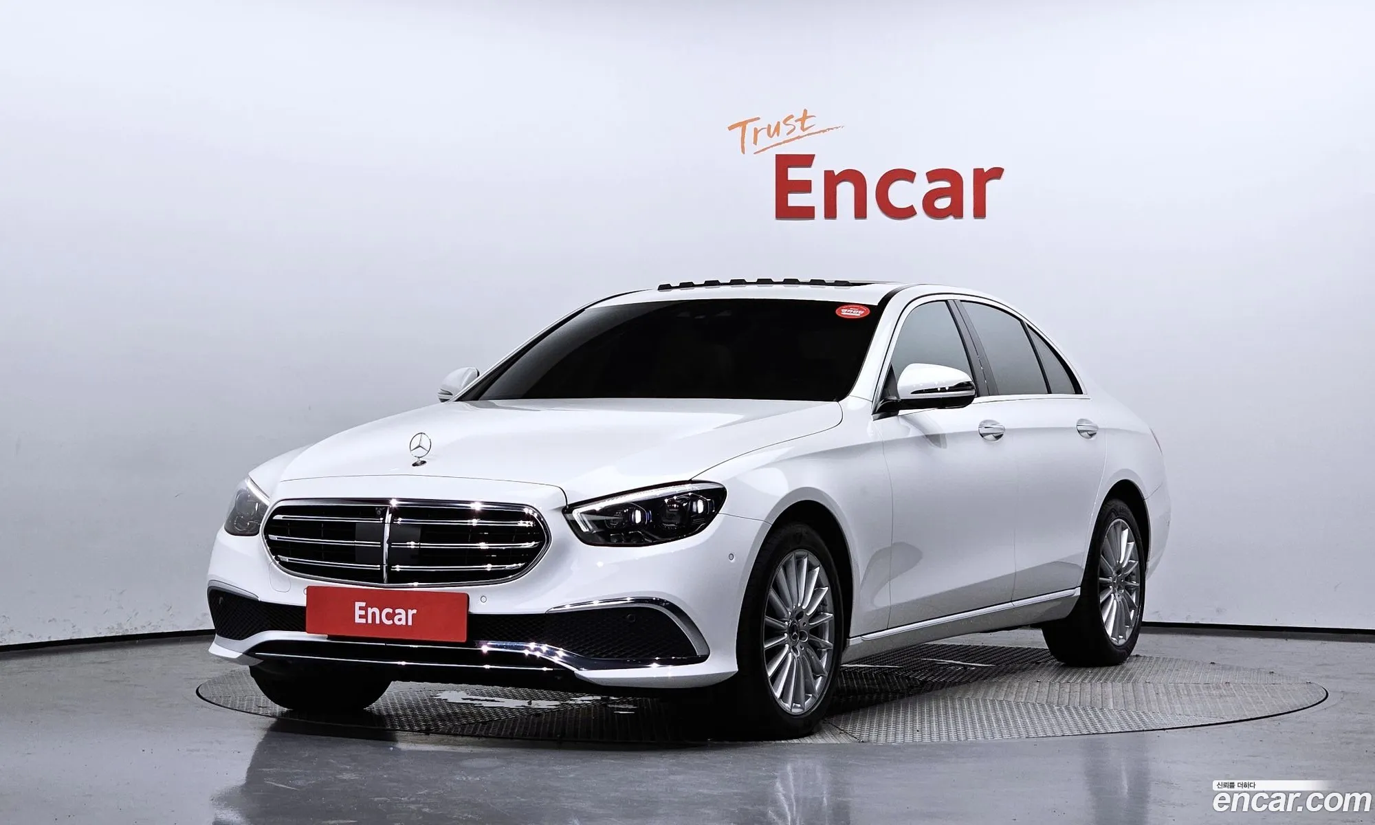 Benz E-Class W213 E220D 4Matic Exclusive - фотография 19089596