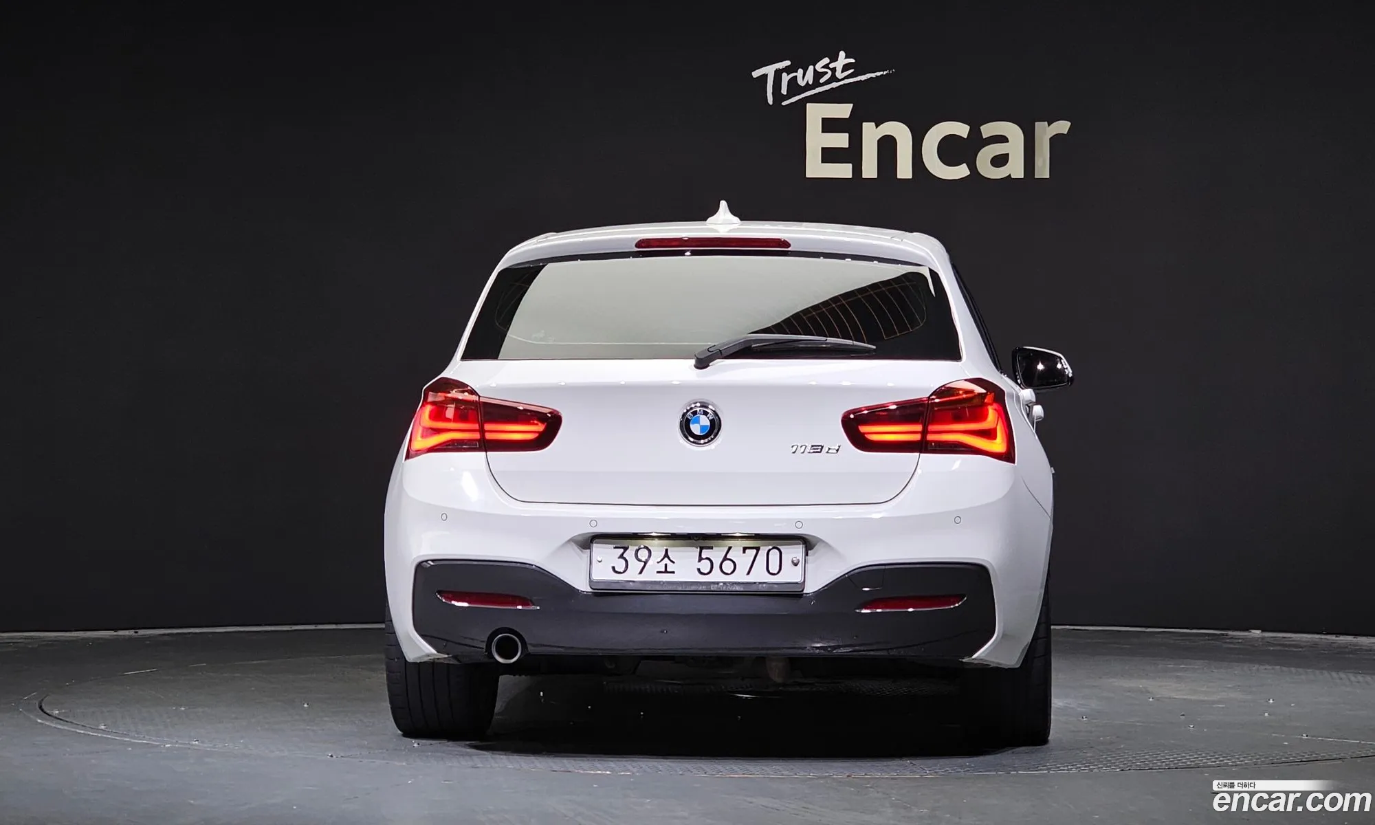 BMW 1 Series F20 118D M Sports Shadow 5-Door - фотография 6371118