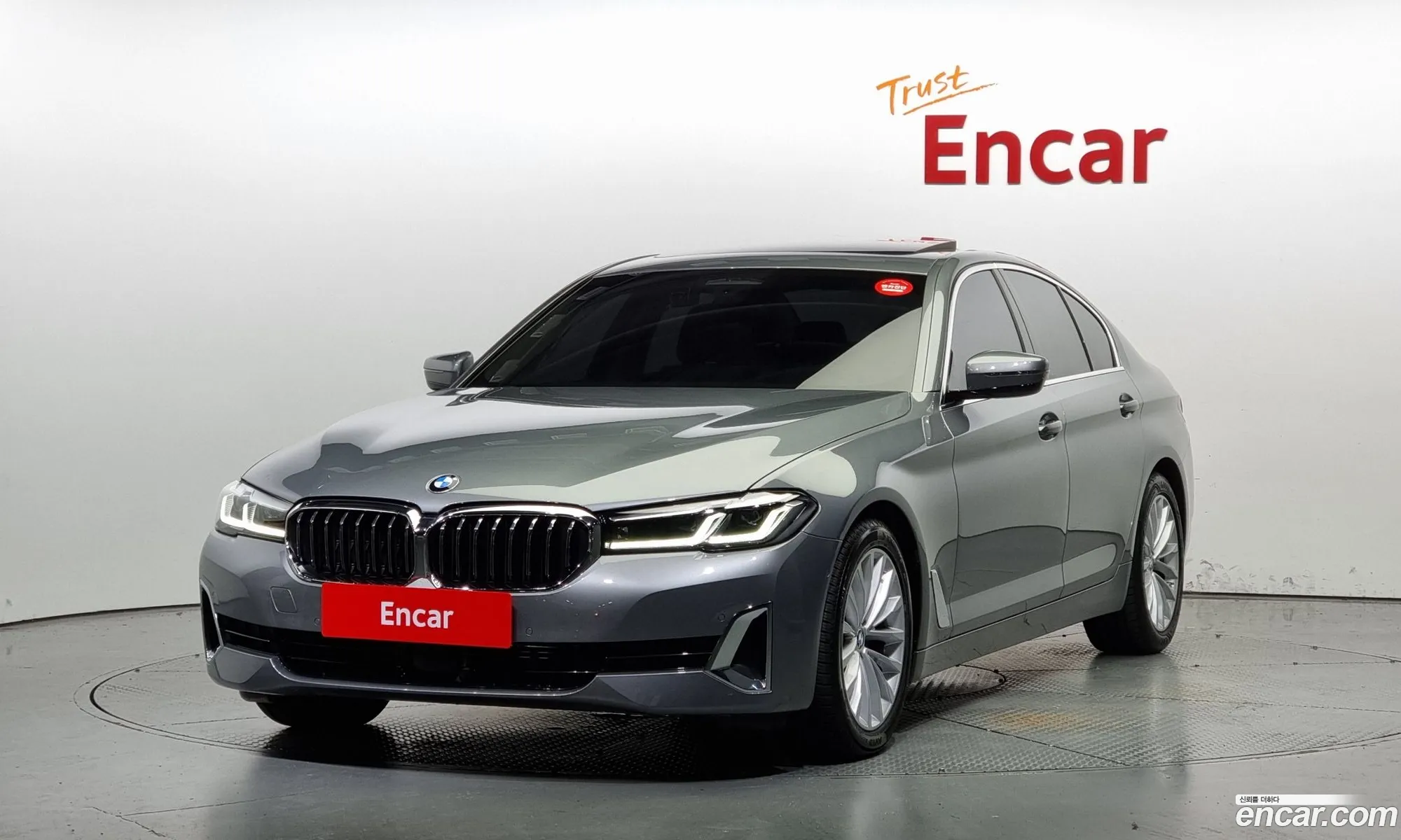 BMW 5 Series G30 520I Luxury - фотография 5534163