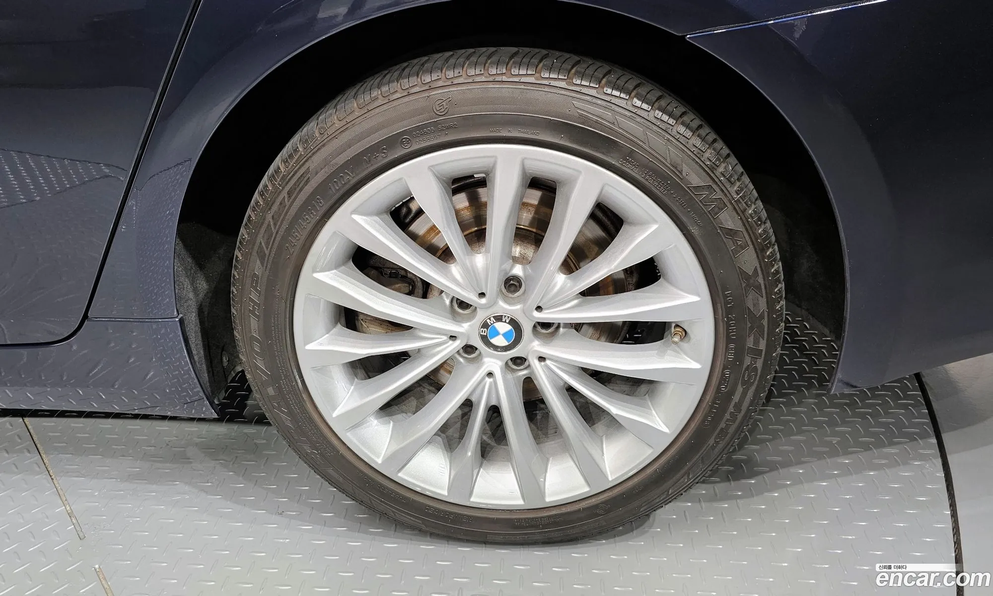 BMW 5 Series G30 520D Luxury Special Edition - фотография 18465319