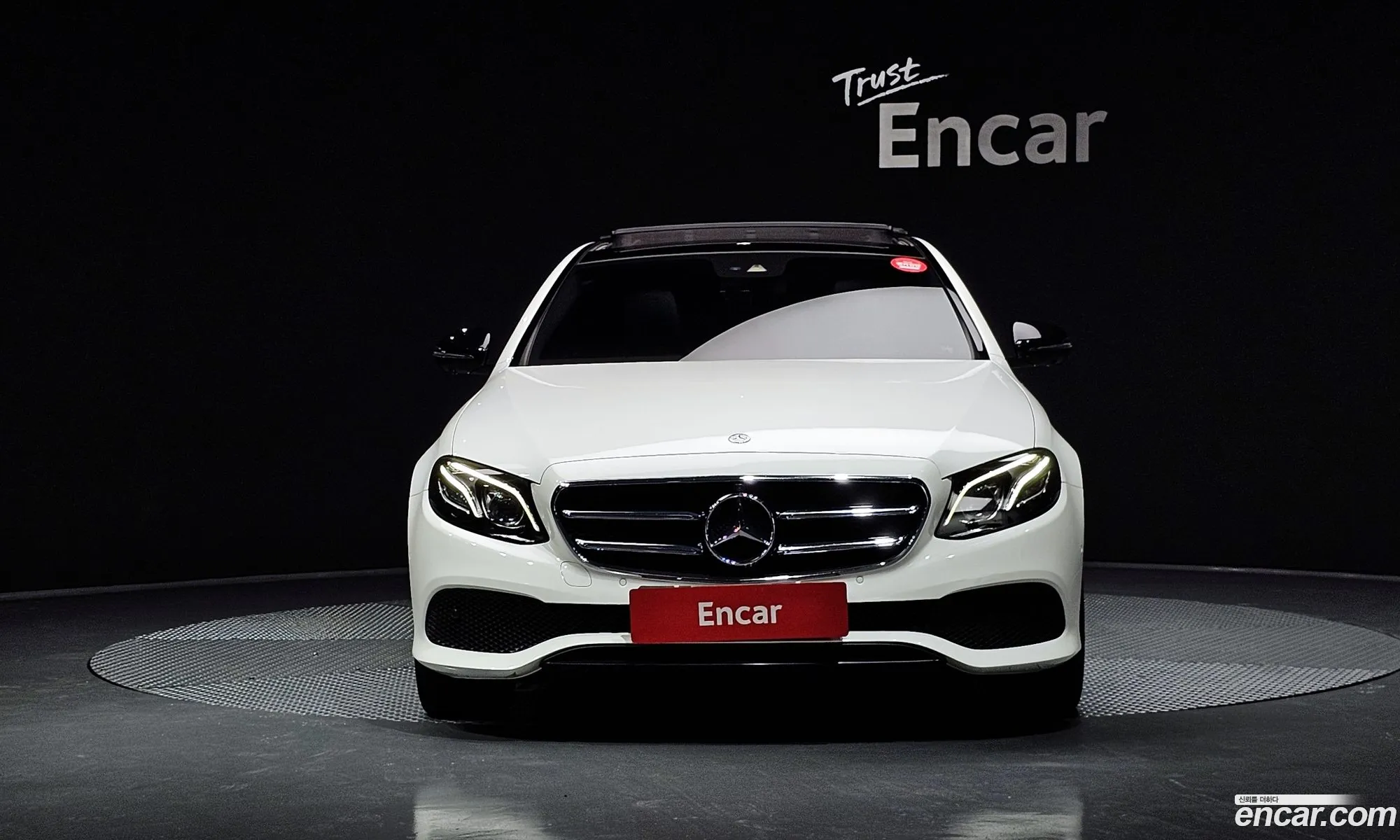 Mercedes E-Class W213 E300 Avantgarde - фотография 19074816