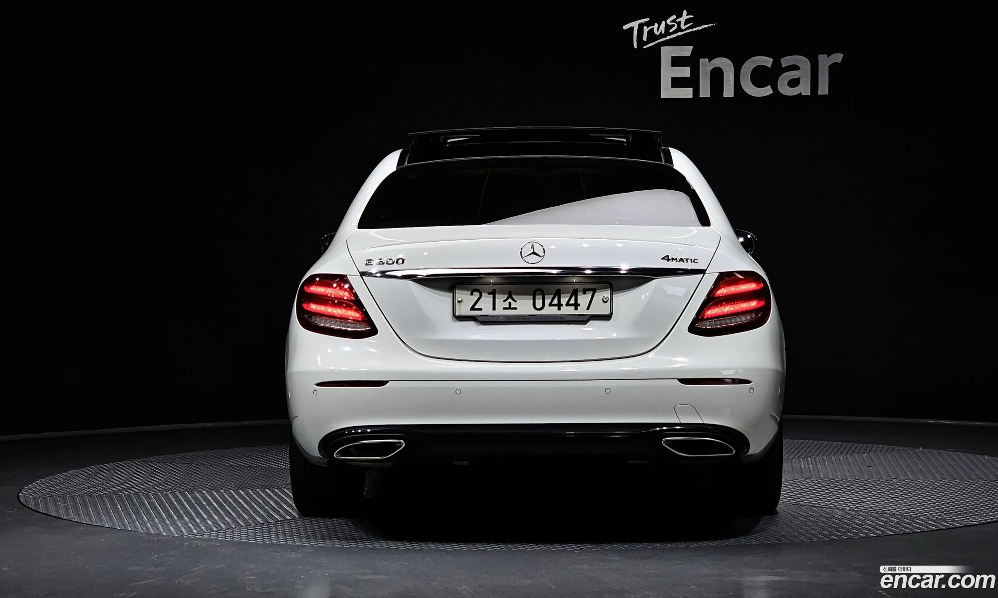 Mercedes E-Class W213 E300 Avantgarde - фотография 19074817