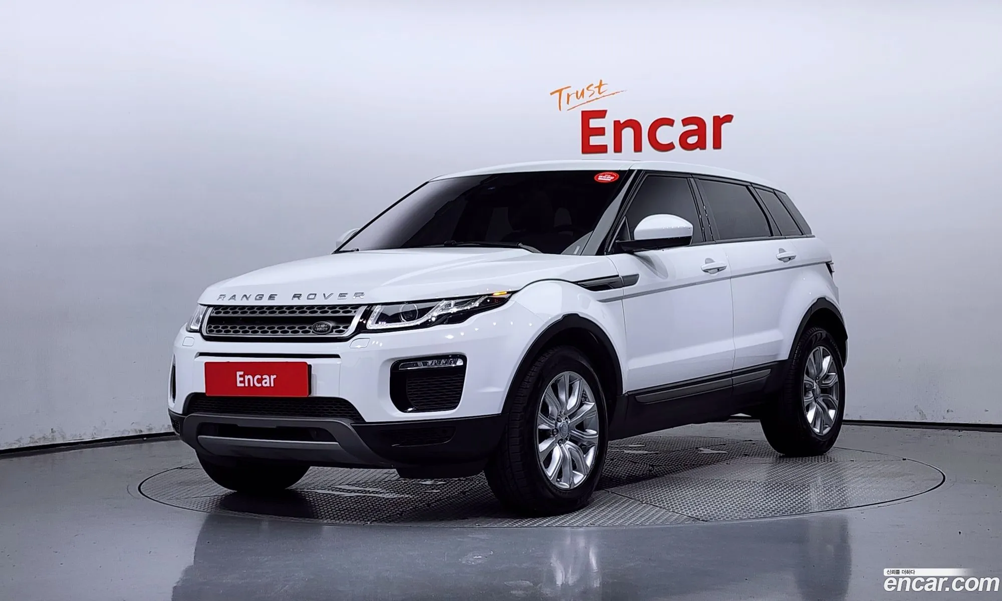 Land Rover Range Rover Evoque 20 Td4 Se - фотография 7188615