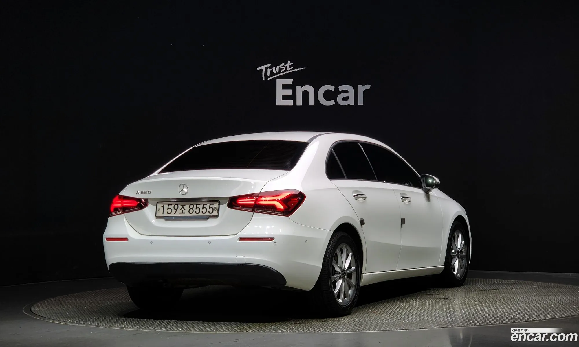 Mercedes A-Class W177 A220 Sedan - фотография 19074851