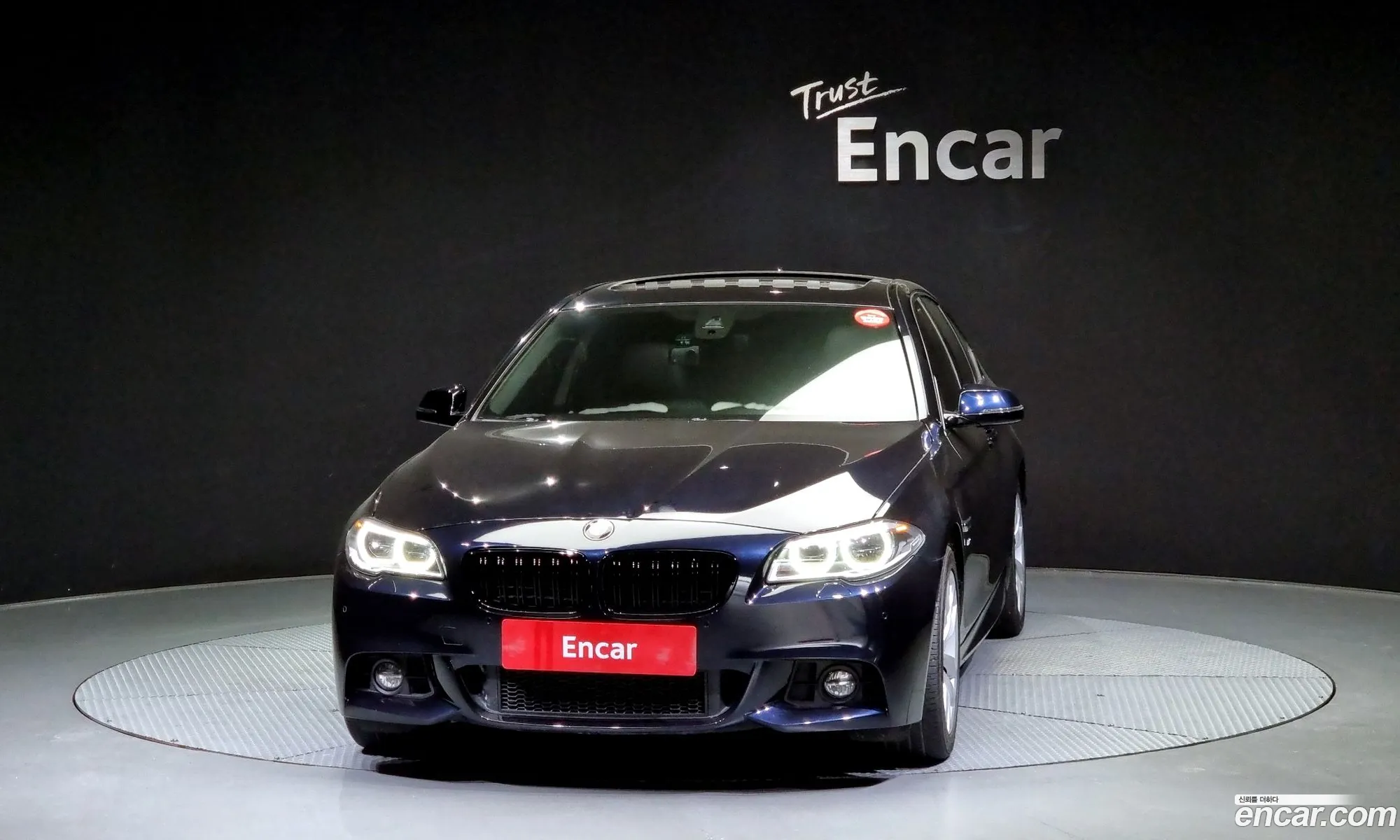BMW 5 Series F10 520D xDrive M Aerodynamics - фотография 6126953