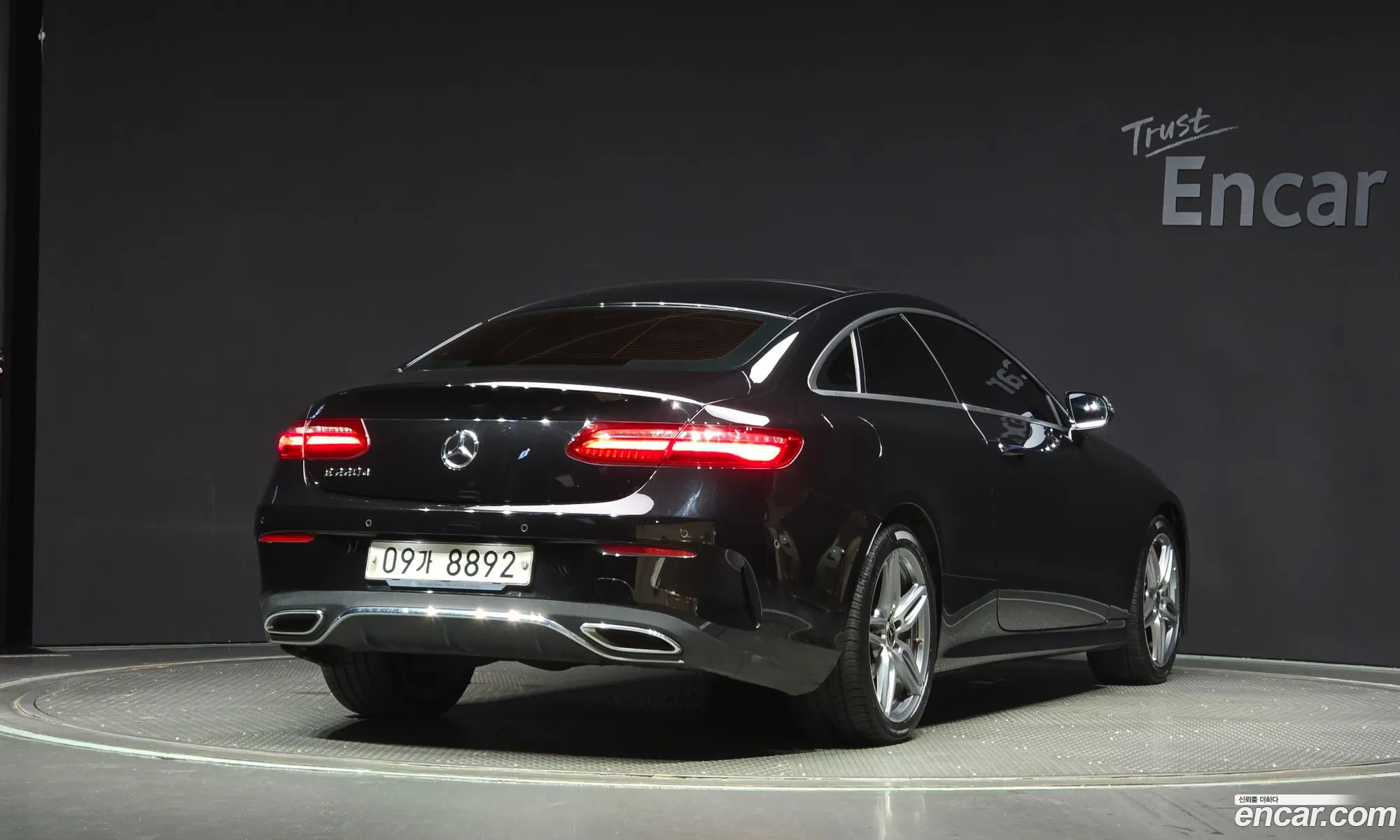 Mercedes E-Class W213 E220D Coupe - фотография 19089335