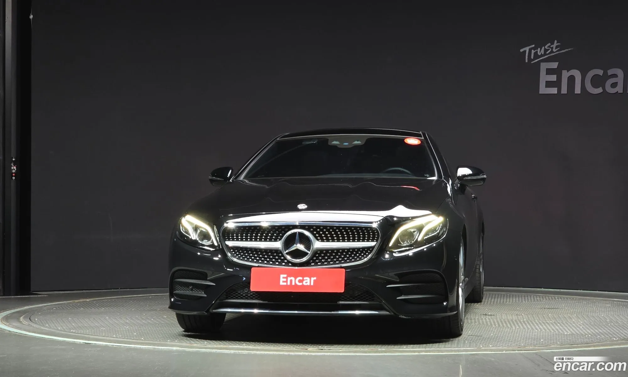 Mercedes E-Class W213 E220D Coupe - фотография 19089336