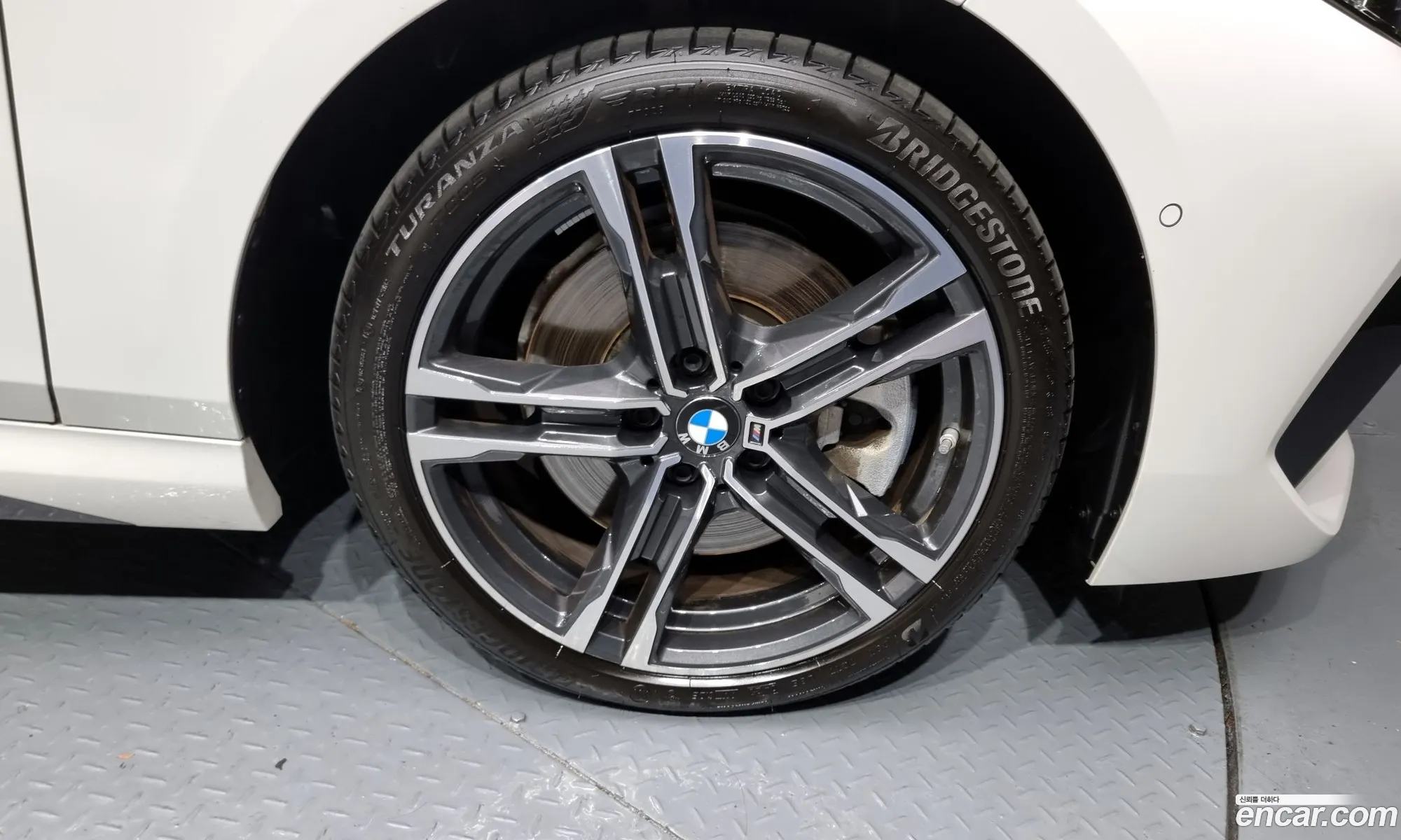 BMW 2 Series Gran Coupe F44 220I M Sports - фотография 8372889