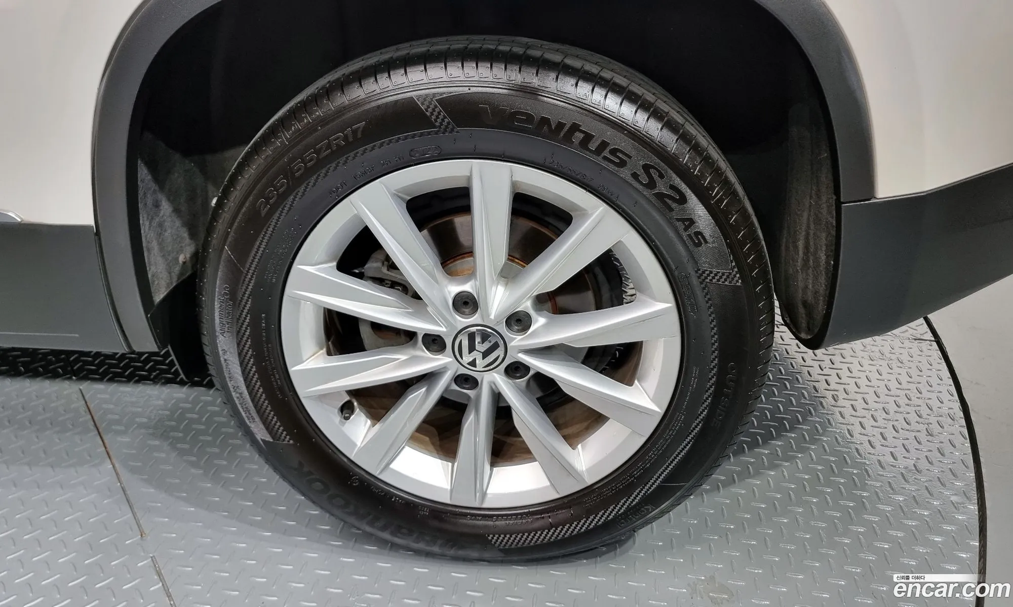 Volkswagen New Tiguan 20 Tdi Comfort 5N - фотография 7646662