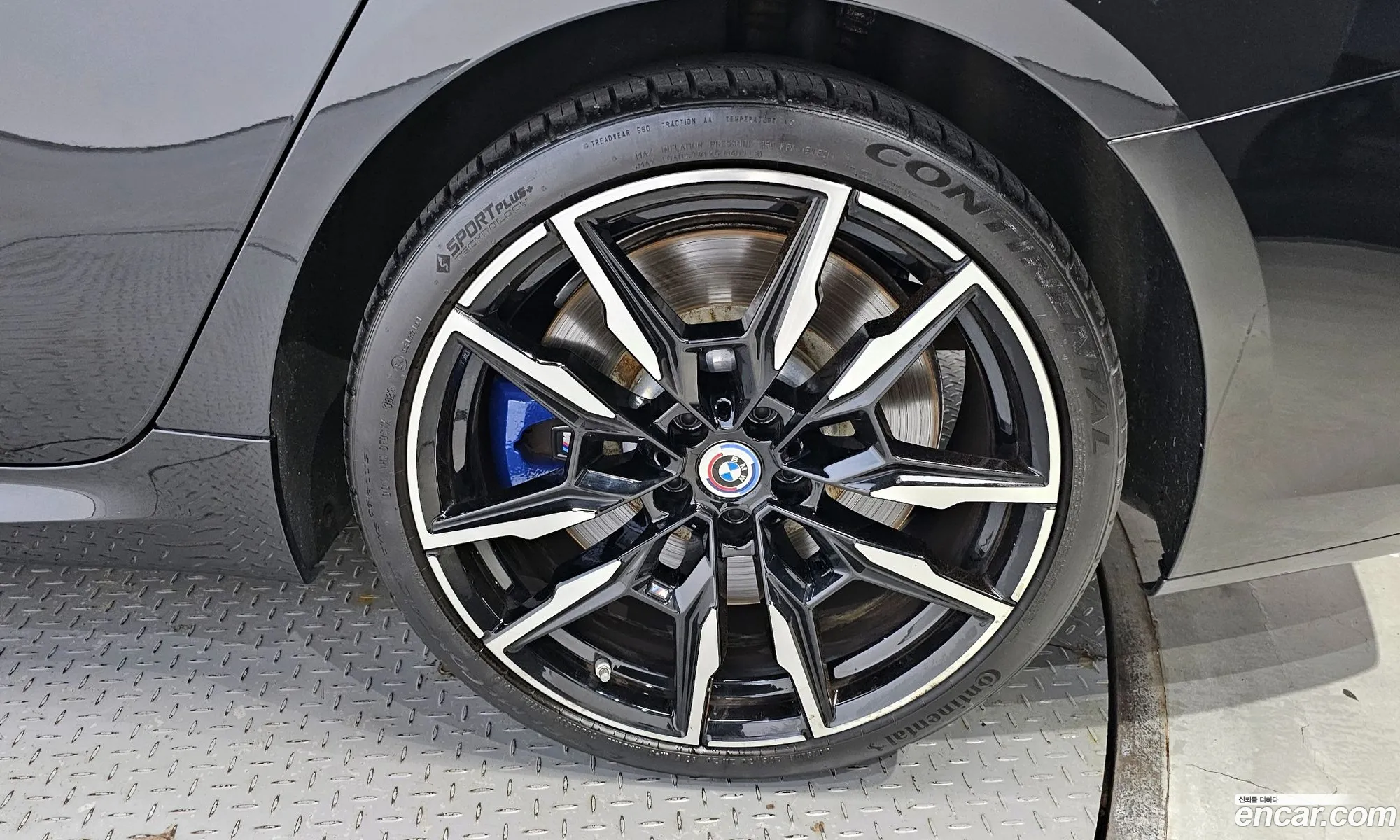 BMW 8 Series G15 M850I ​​xDrive Gran Coupe - фотография 7739191