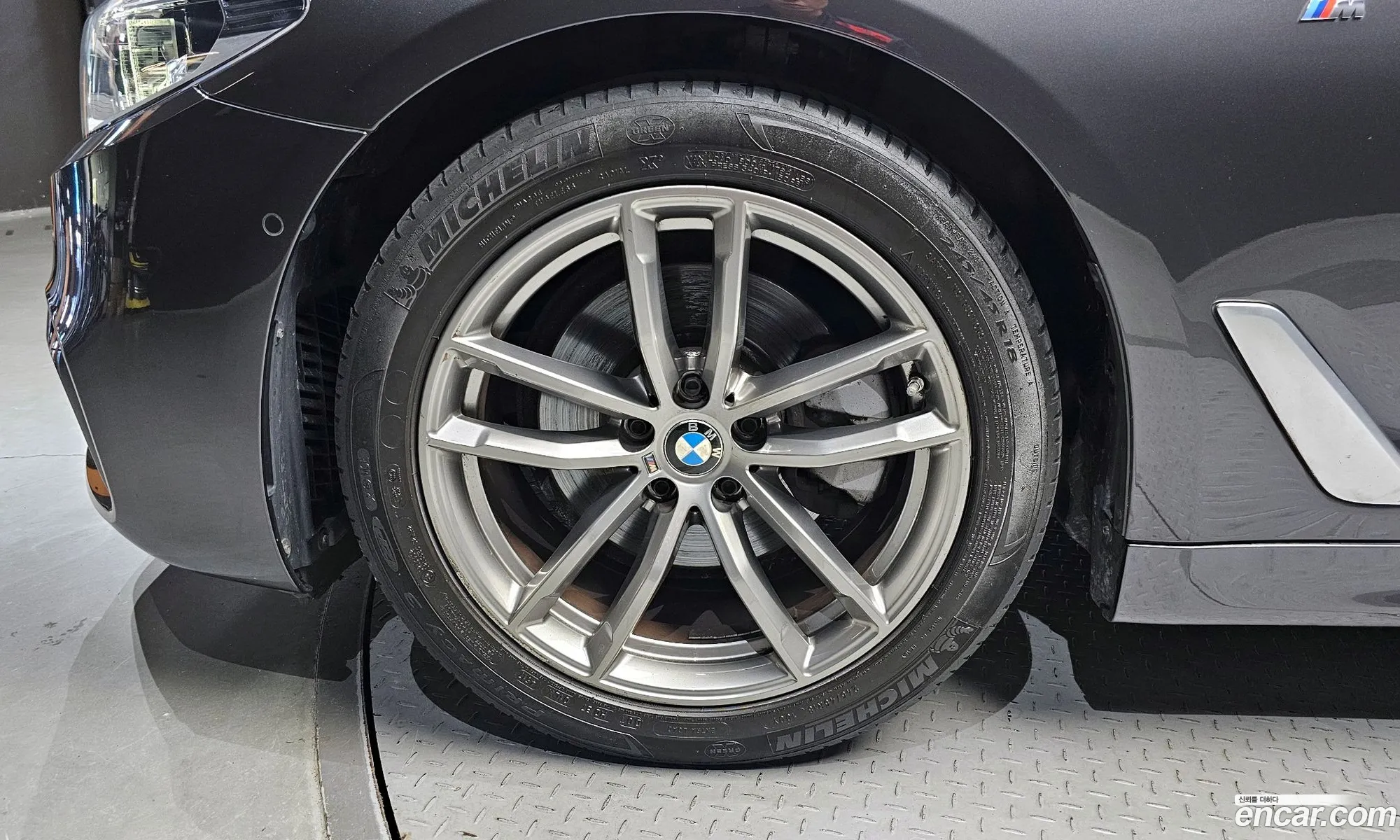 BMW 5 Series G30 520D M Sports - фотография 5089332