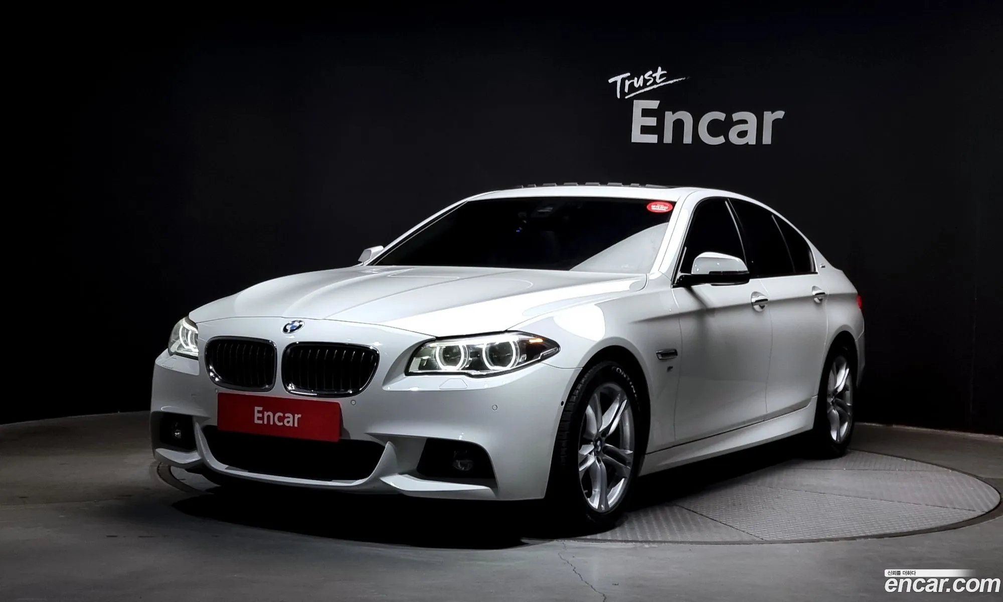 BMW 5 Series F10 520D M Aerodynamics - фотография 17293250