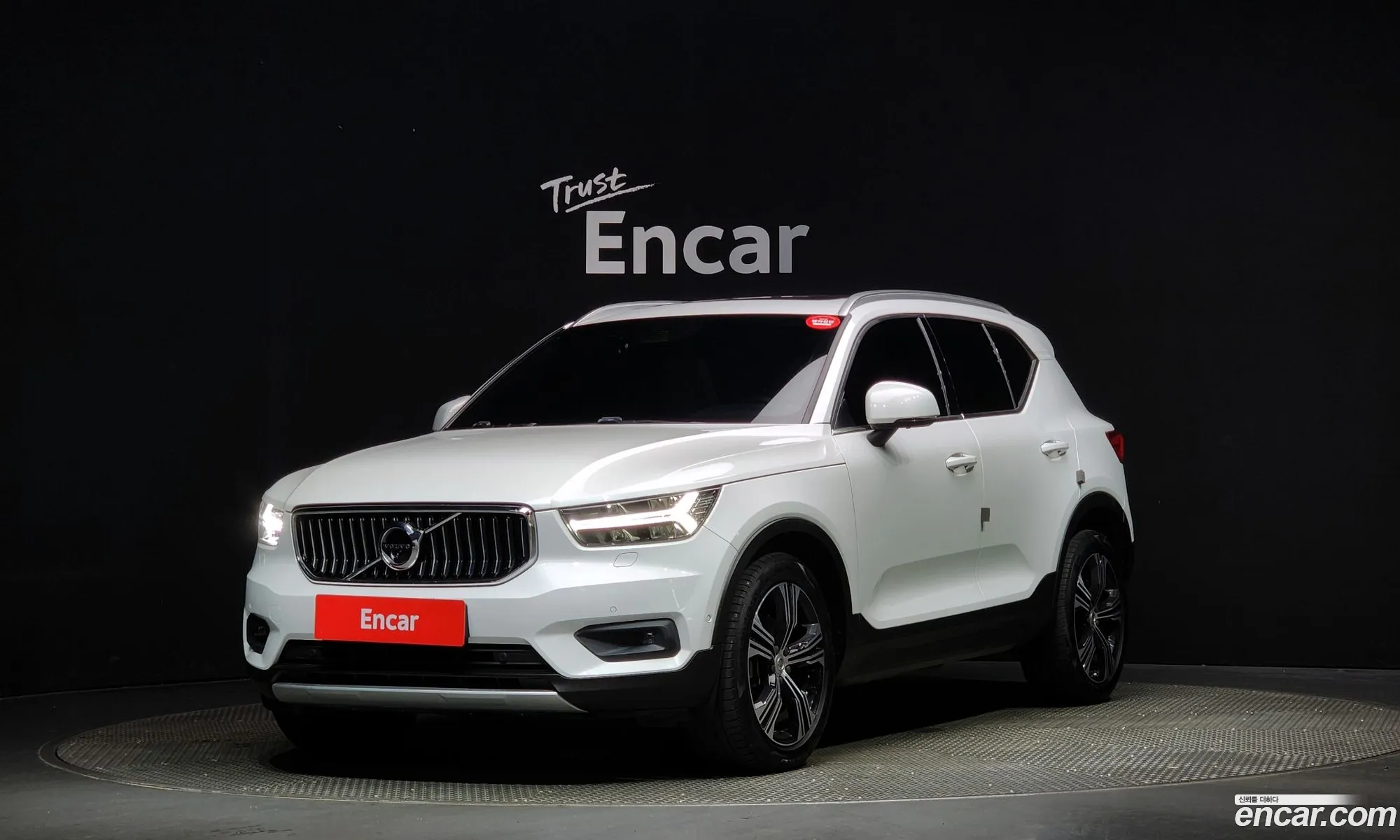 Volvo Xc40 T4 Inscription - фотография 6243925