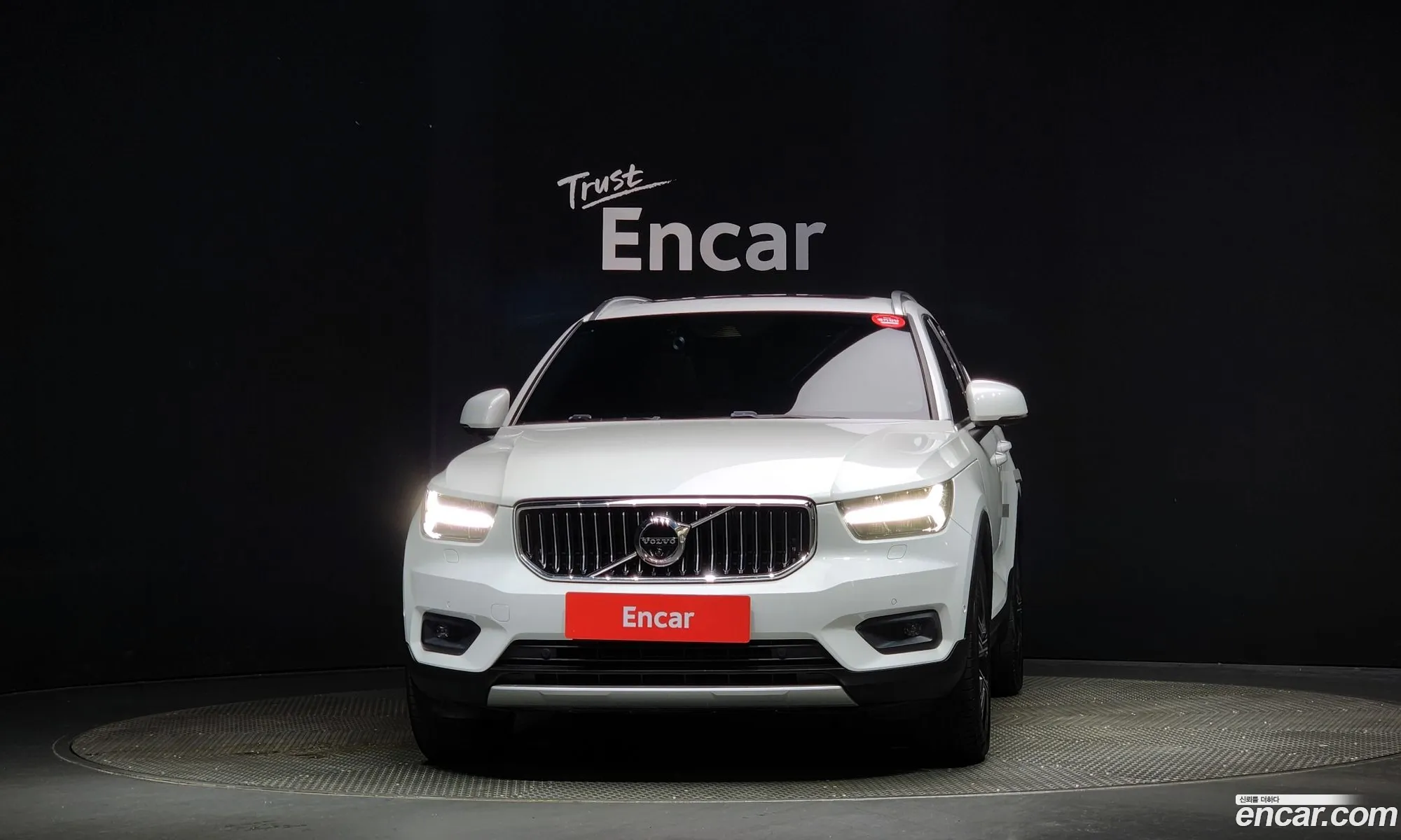 Volvo Xc40 T4 Inscription - фотография 6243927