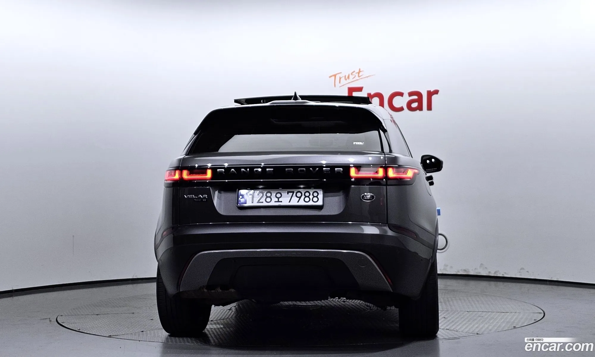 Land Rover Range Rover Velar 20 D240 Se - фотография 7188606