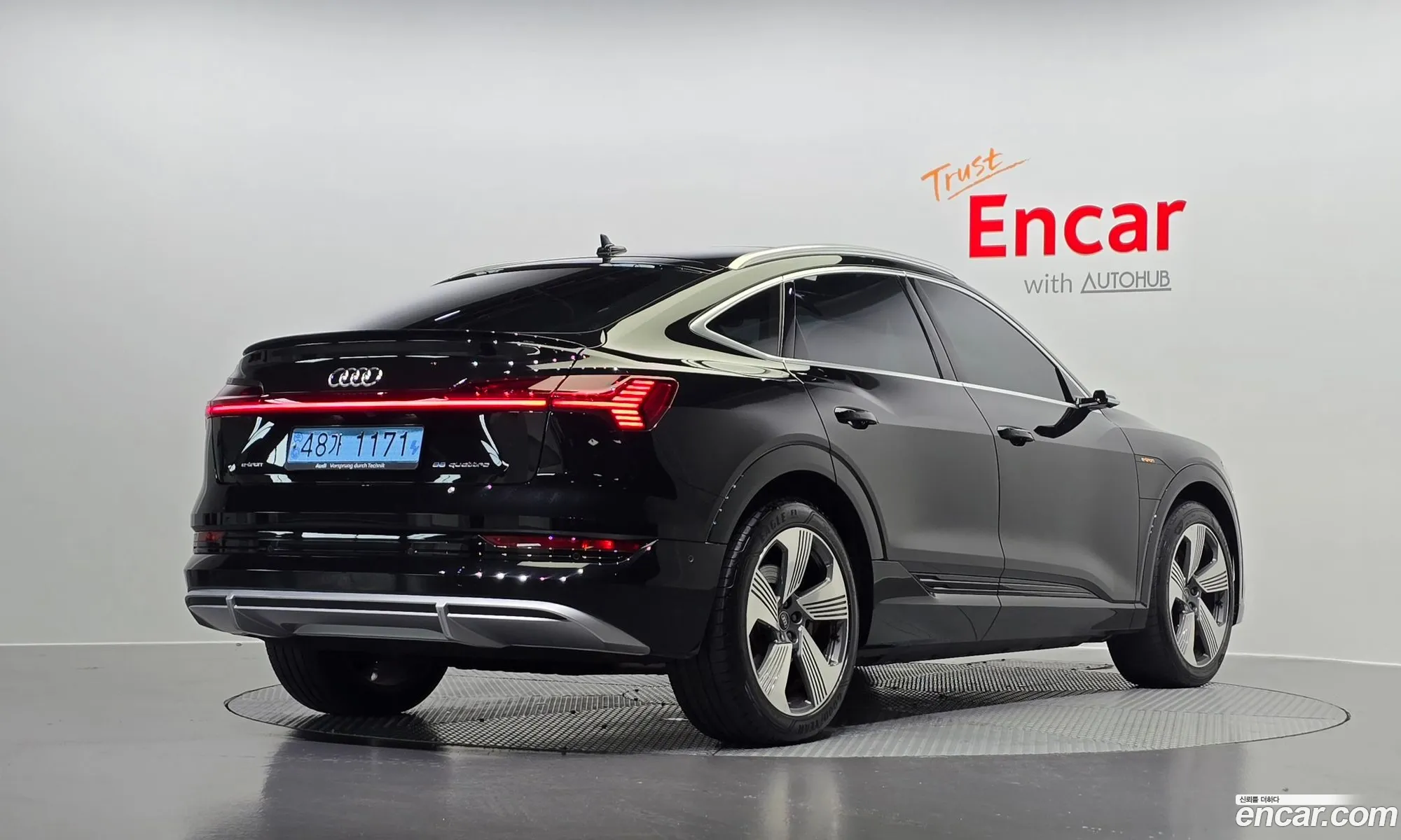 Audi E-Tron 55 Quattro Sportback - фотография 168659