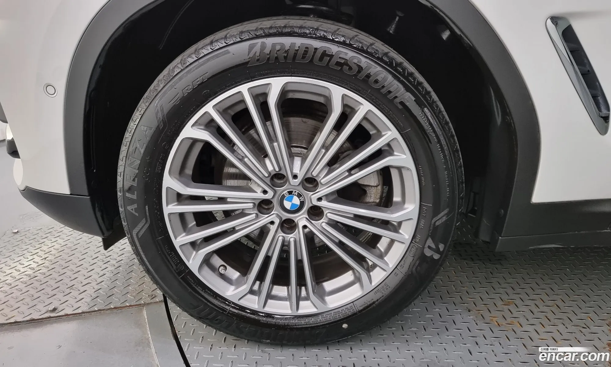 BMW X3 G01 xDrive 20I Luxury - фотография 18229629