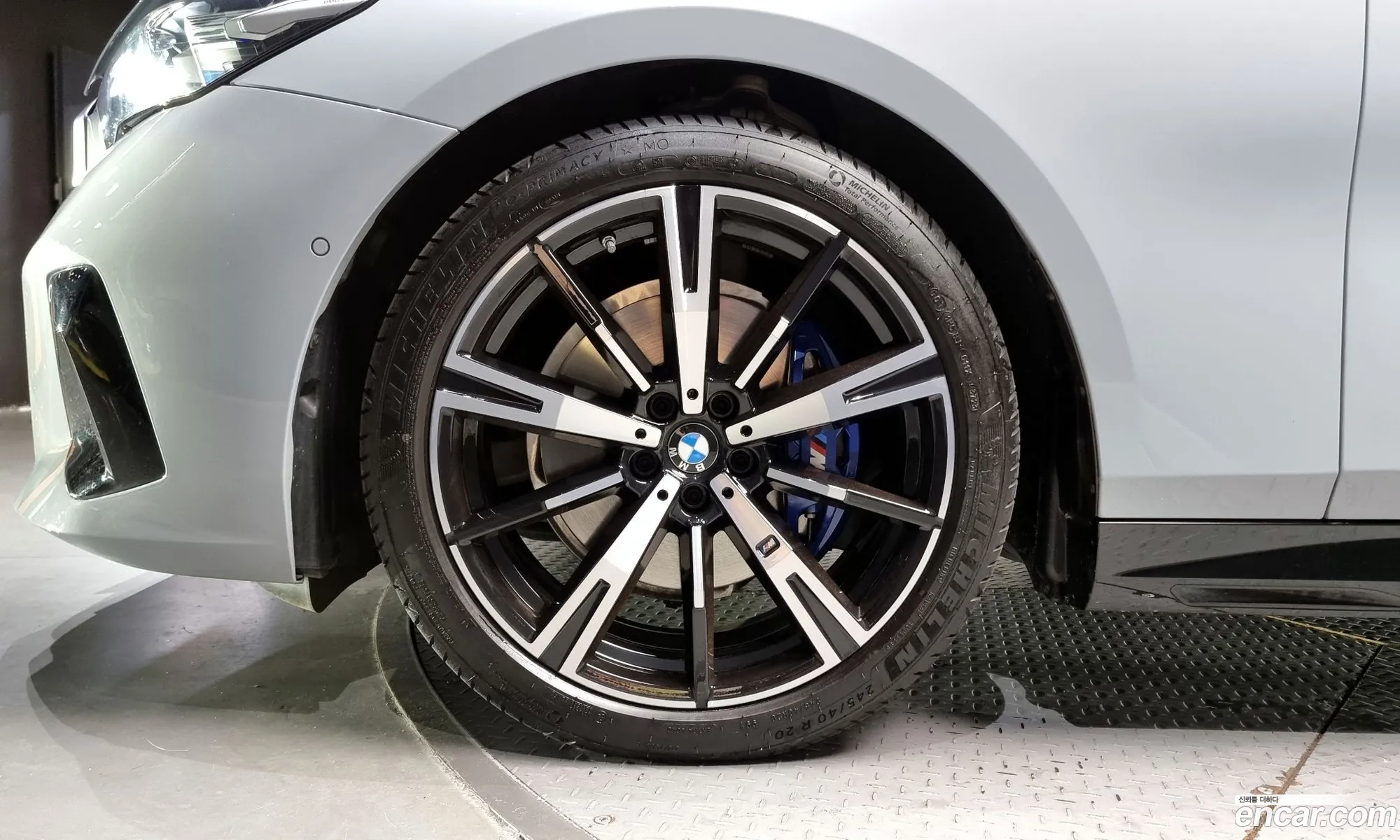 BMW 5 Series G60 530I xDrive M Sports - фотография 7373930