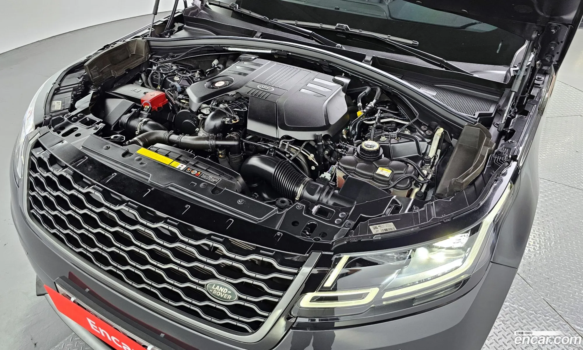Land Rover Range Rover Velar 30 D300 R-Dynamic Hse - фотография 7137310