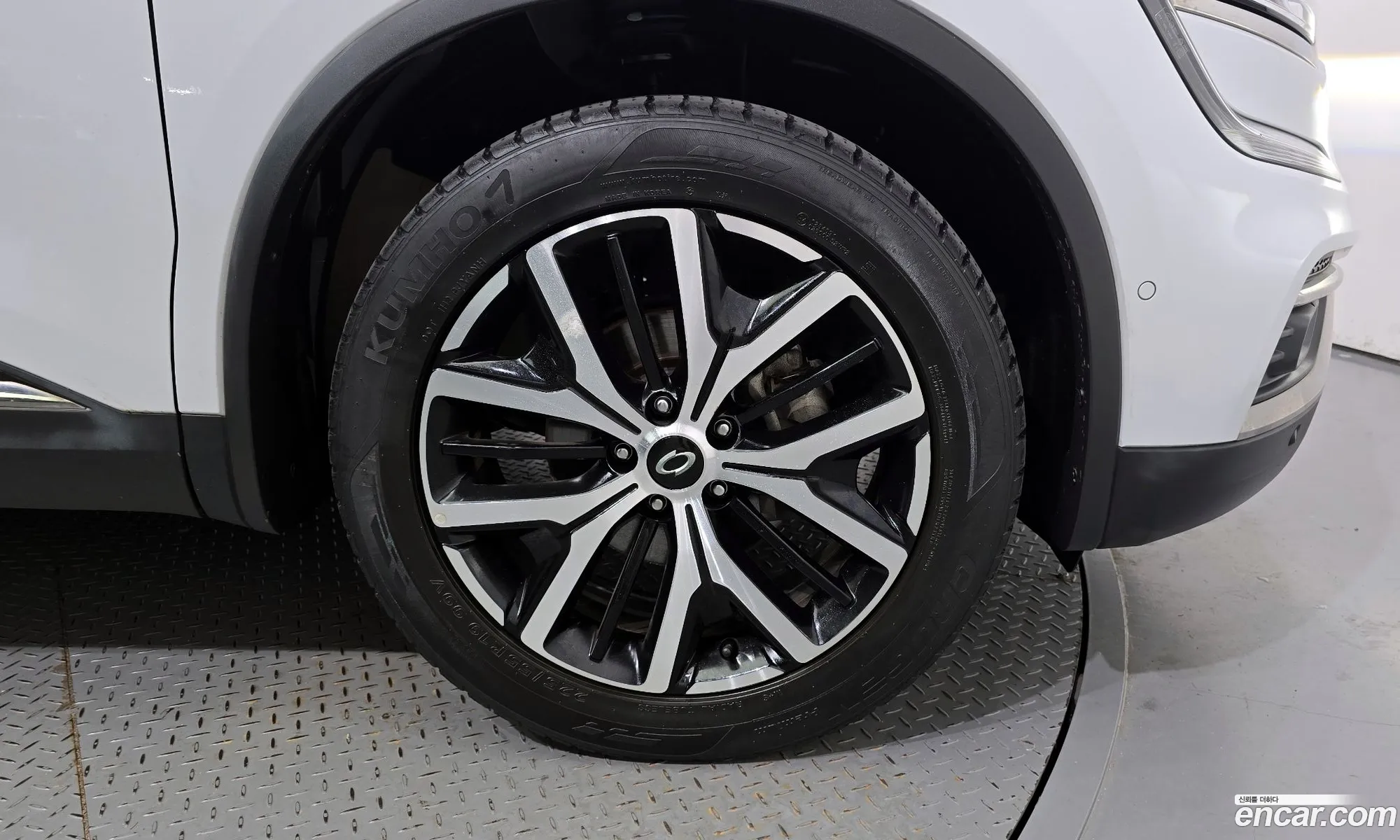 Renault Korea Samsung The New Qm6 20 Lpe Re Signature 2Wd - фотография 6547457
