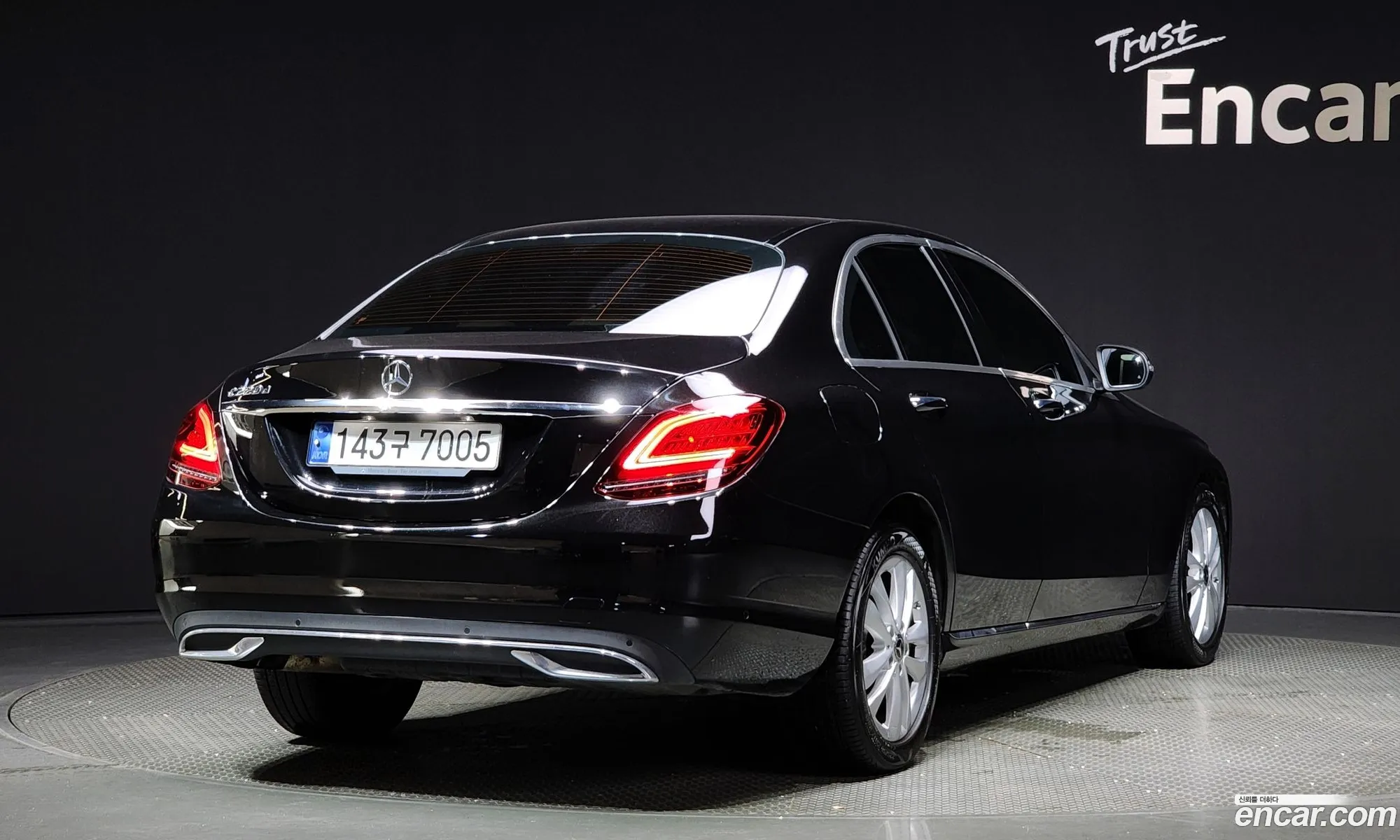Benz C-Class W205 C220 D Avantgarde - фотография 19038720