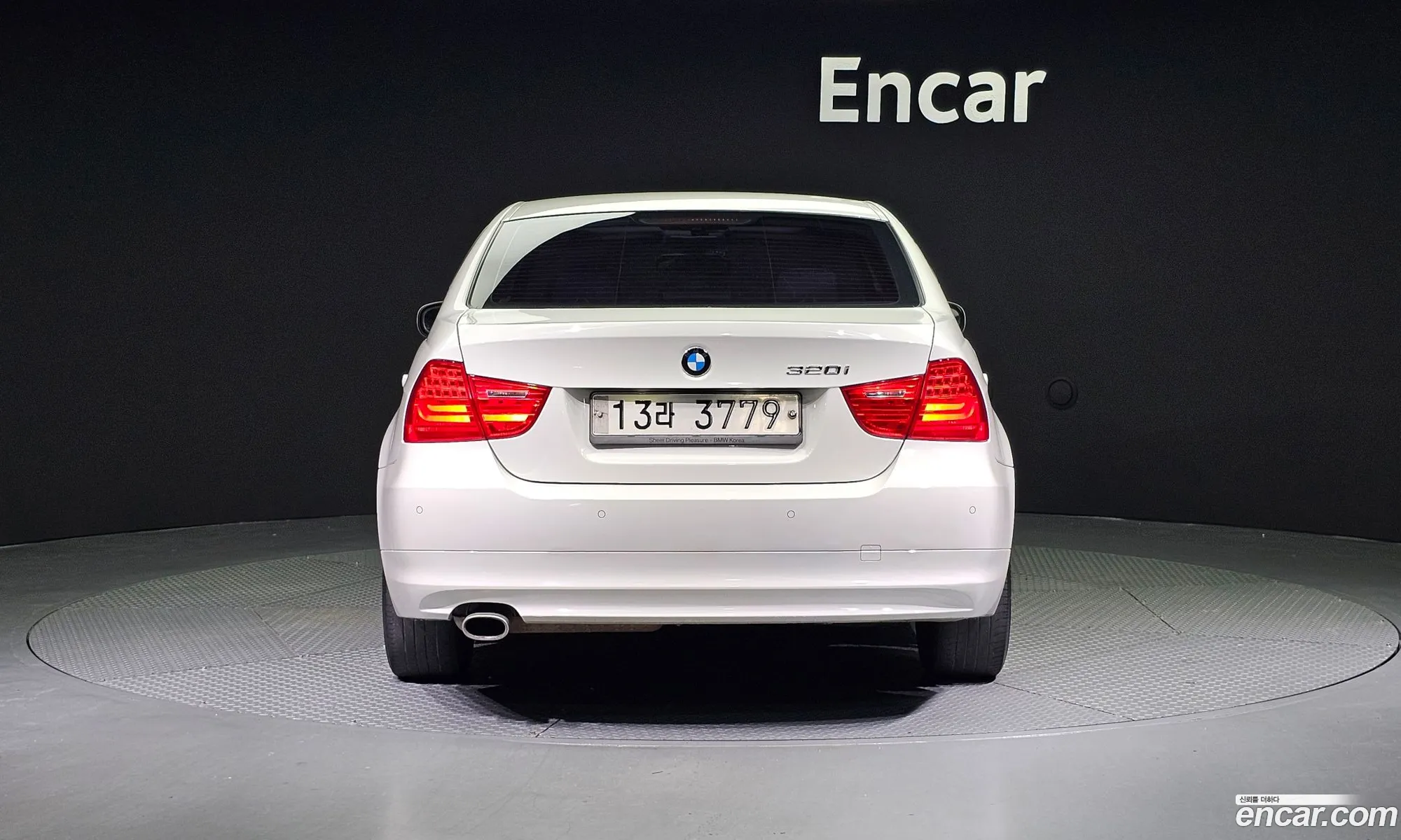 BMW 3 Series E90 320I Sedan - фотография 18043189