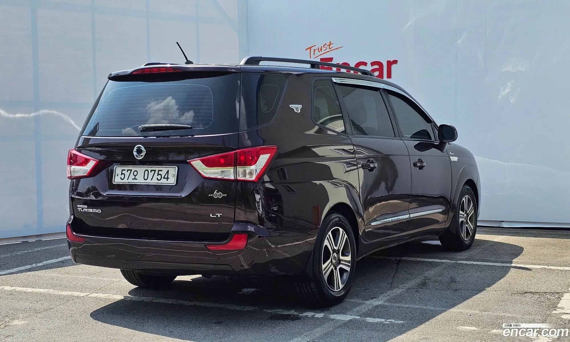 Kg Mobility Ssangyong Korando Turismo 4Wd 9-Seater Adventure 60Th Edition - фотография 8264552