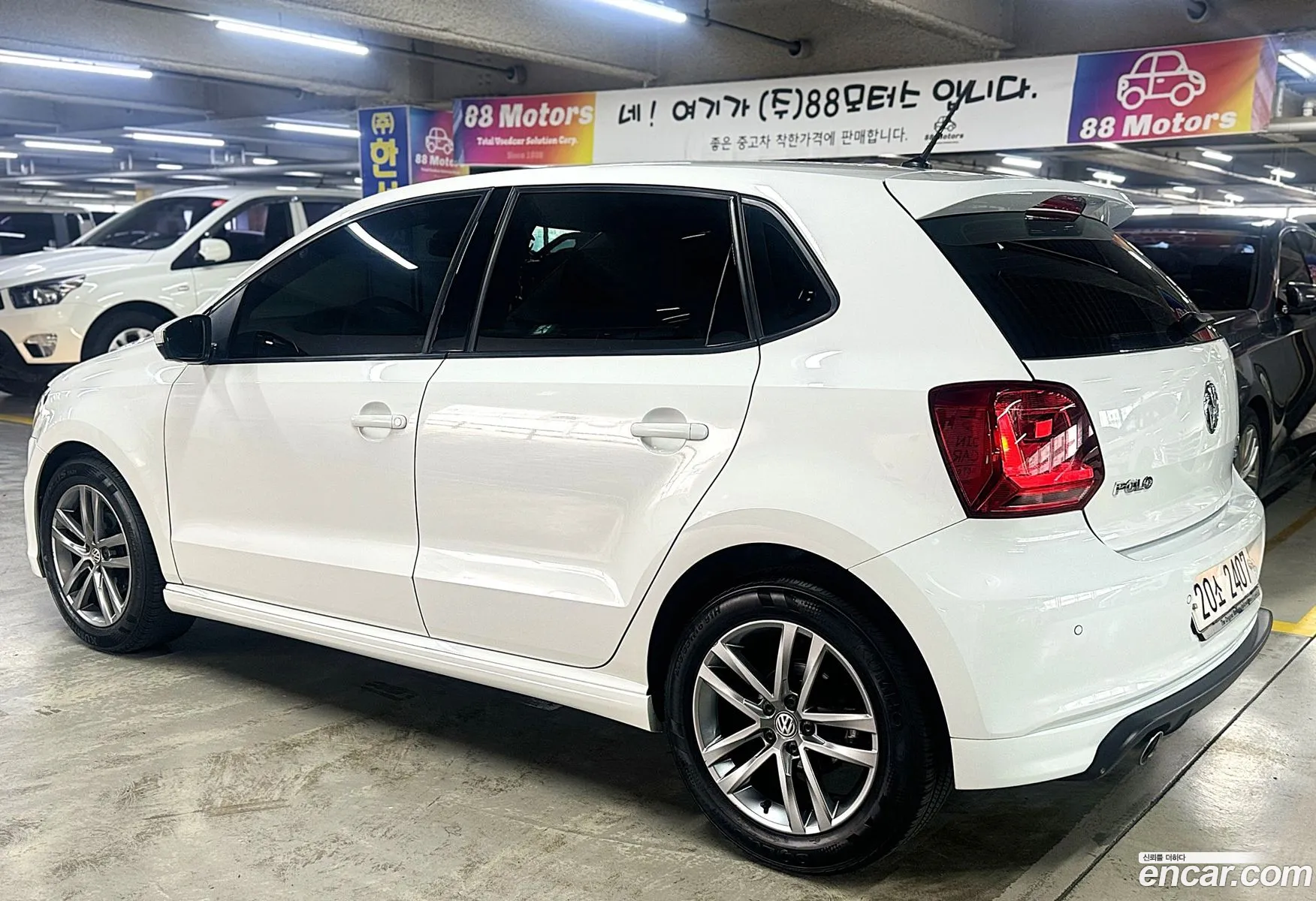 Volkswagen Polo 14 Tdi R-Line 5Th Generation - фотография 7907383