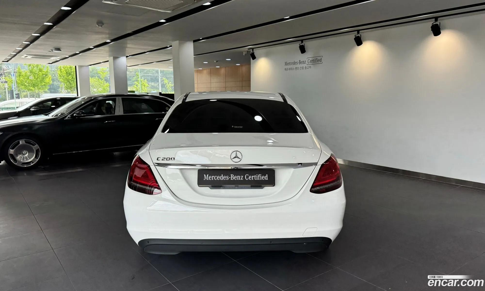 Benz C-Class W205 C200 - фотография 19107987