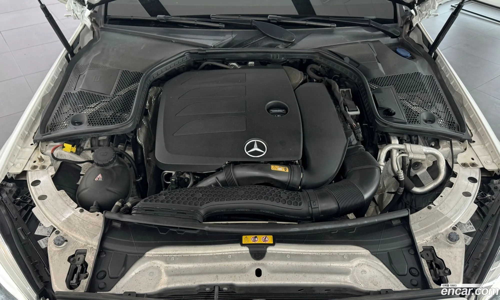 Benz C-Class W205 C200 - фотография 19107989
