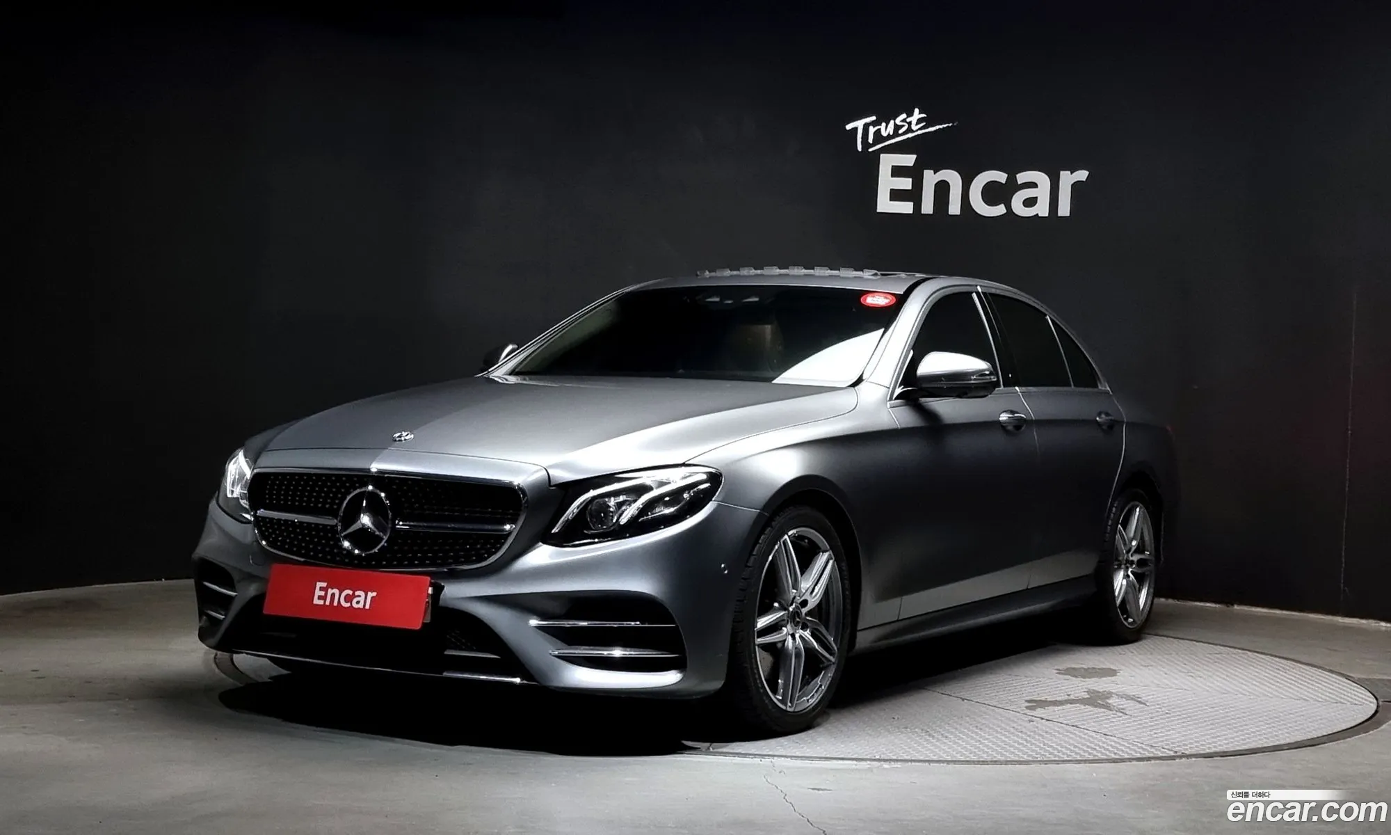Mercedes E-Class W213 E300 Amg Line - фотография 19099787