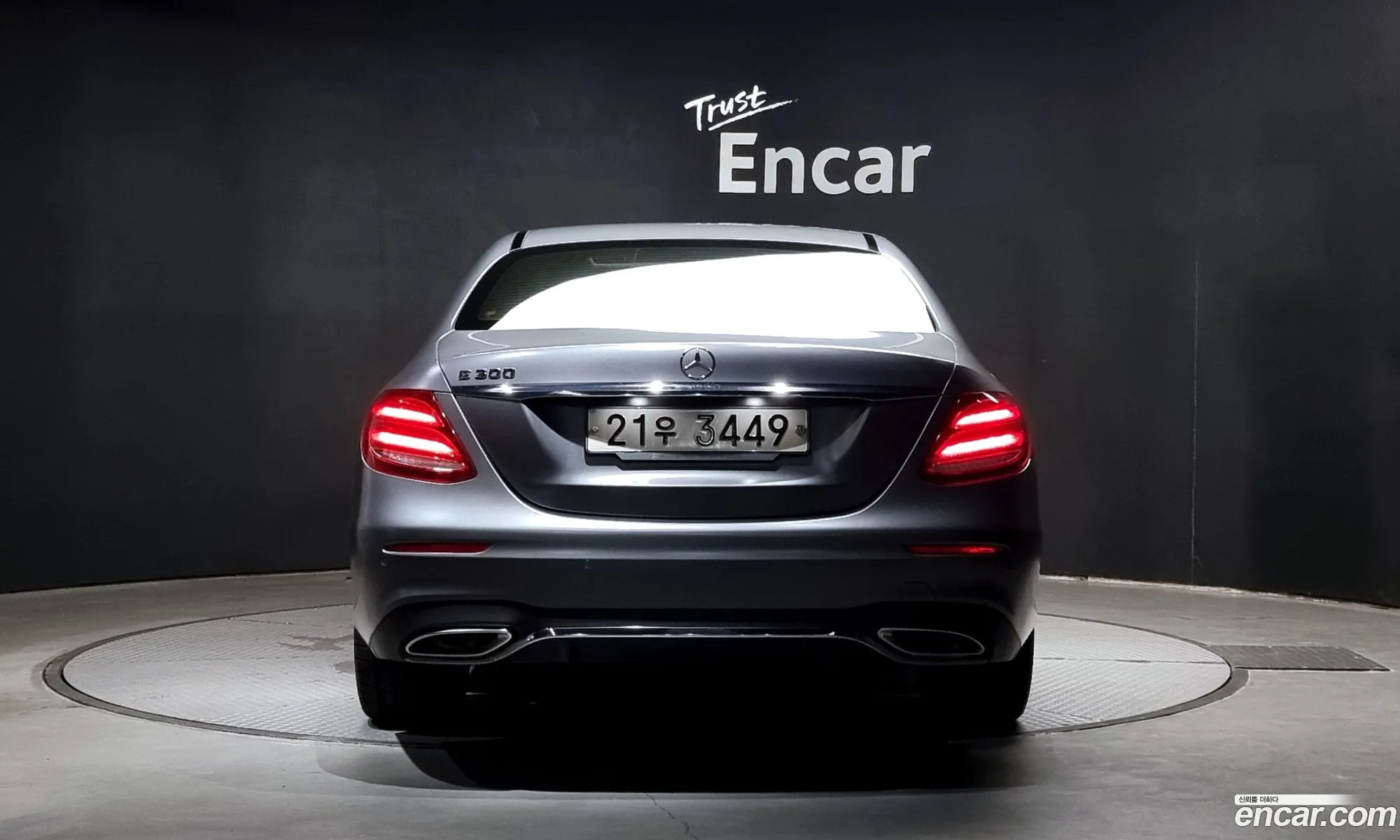 Mercedes E-Class W213 E300 Amg Line - фотография 19099790