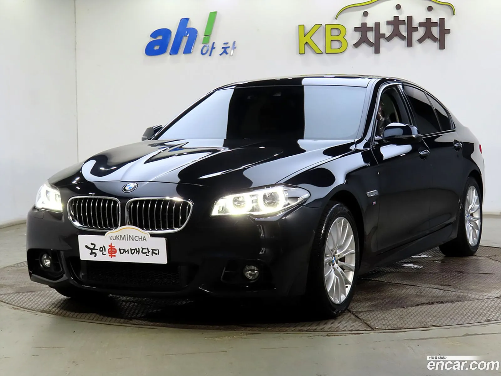 BMW 5 Series F10 520D M Aerodynamics - фотография 18317645