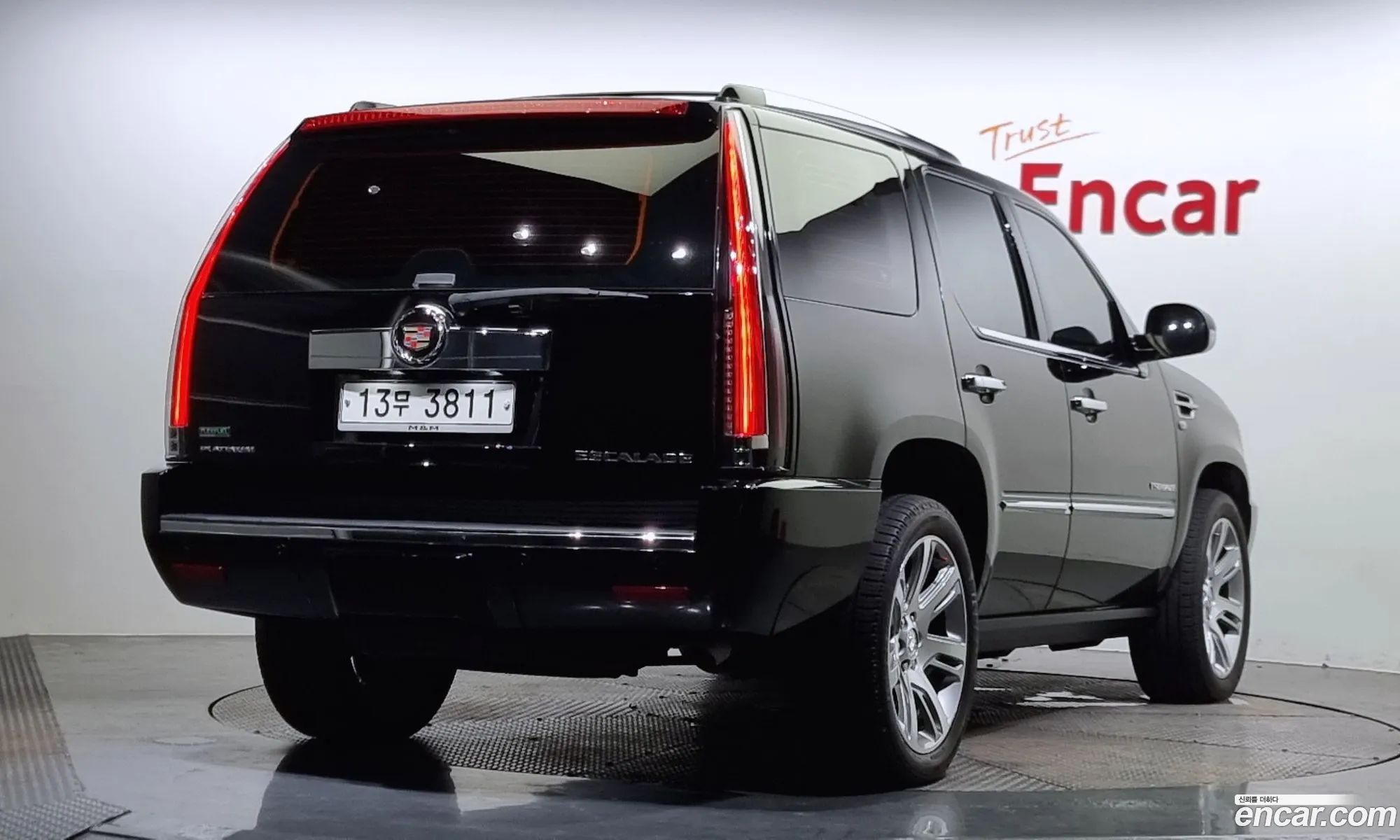 Cadillac Escalade 62 3Rd Generation - фотография 4626758
