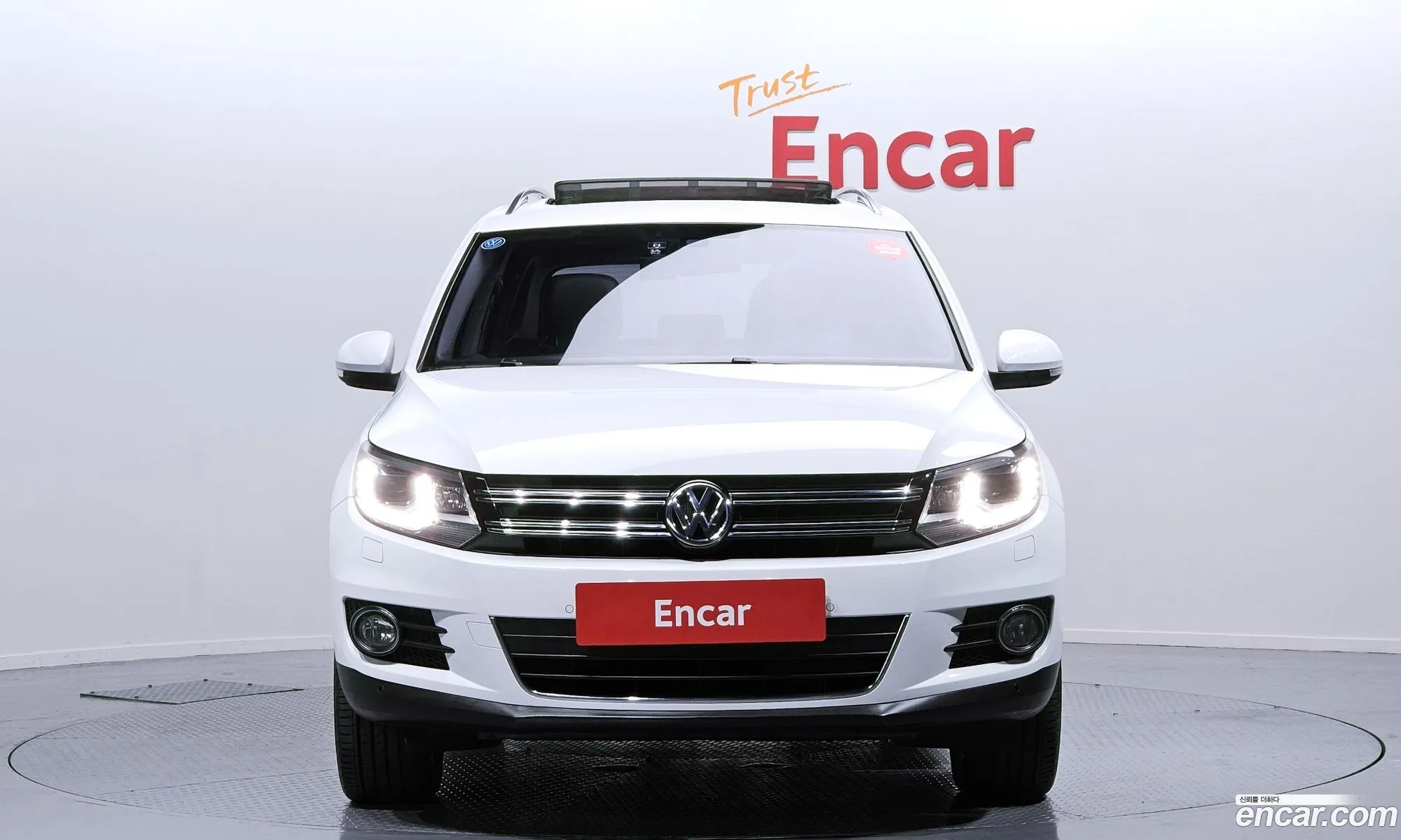 Volkswagen New Tiguan 20 Tdi Premium 5N - фотография 7637398