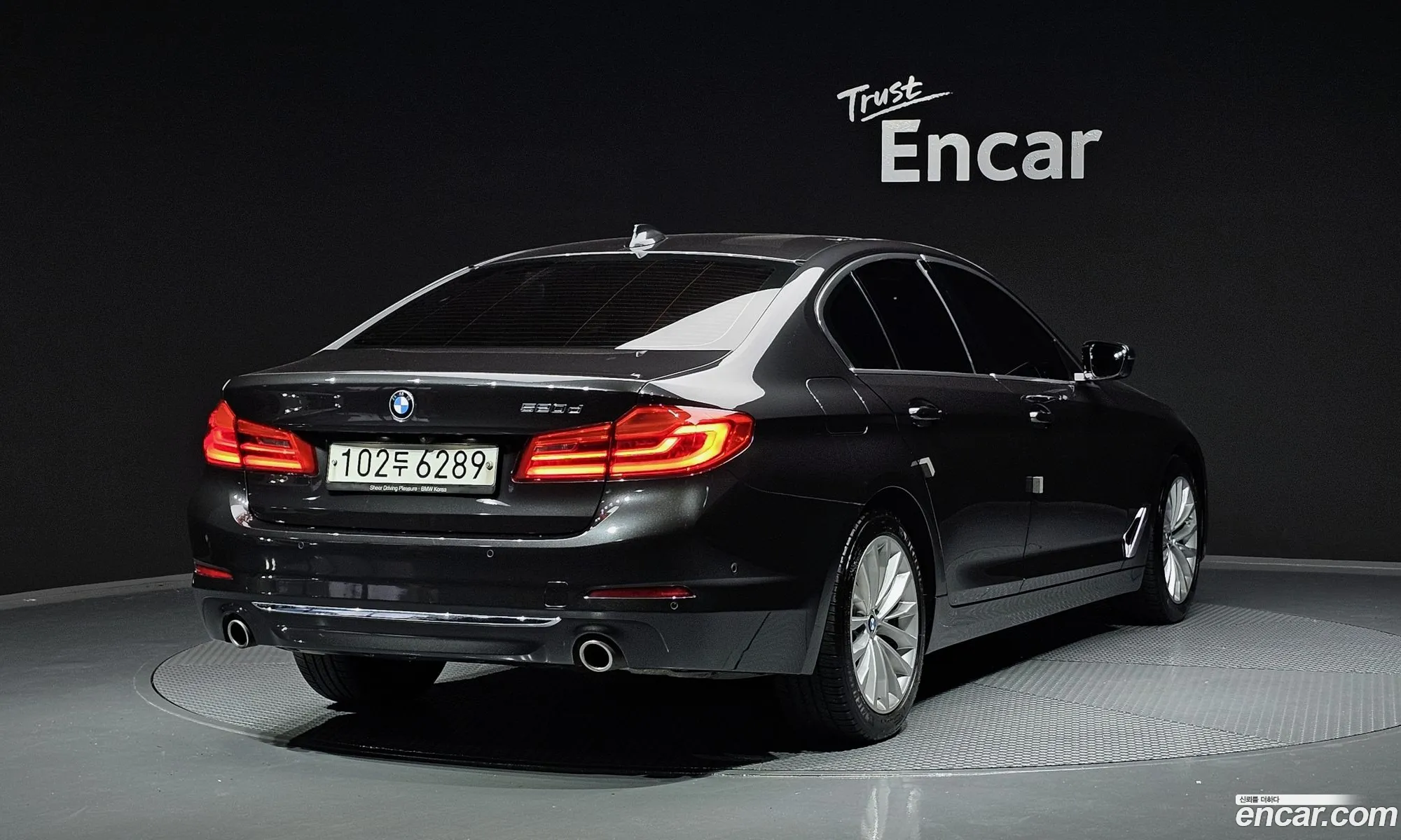 BMW 5 Series G30 520D Luxury Plus - фотография 6371104